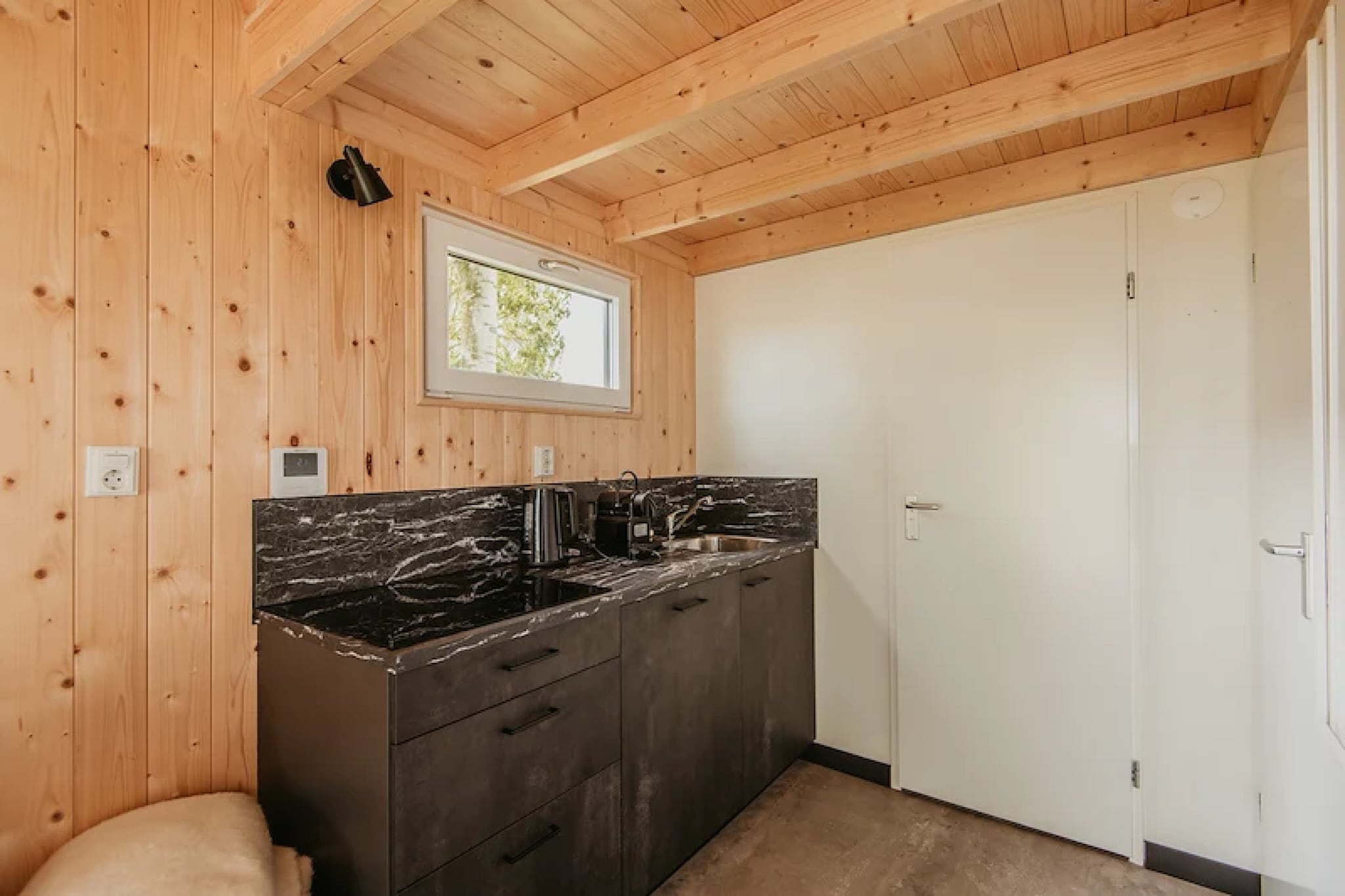 Beautiful & Comfy Lodge for Couple
