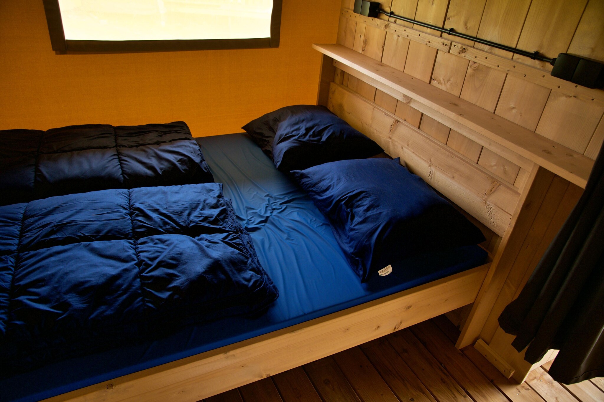 Ground floor: (bedroom(double bed or 2 single beds), bedroom(bunk bed))