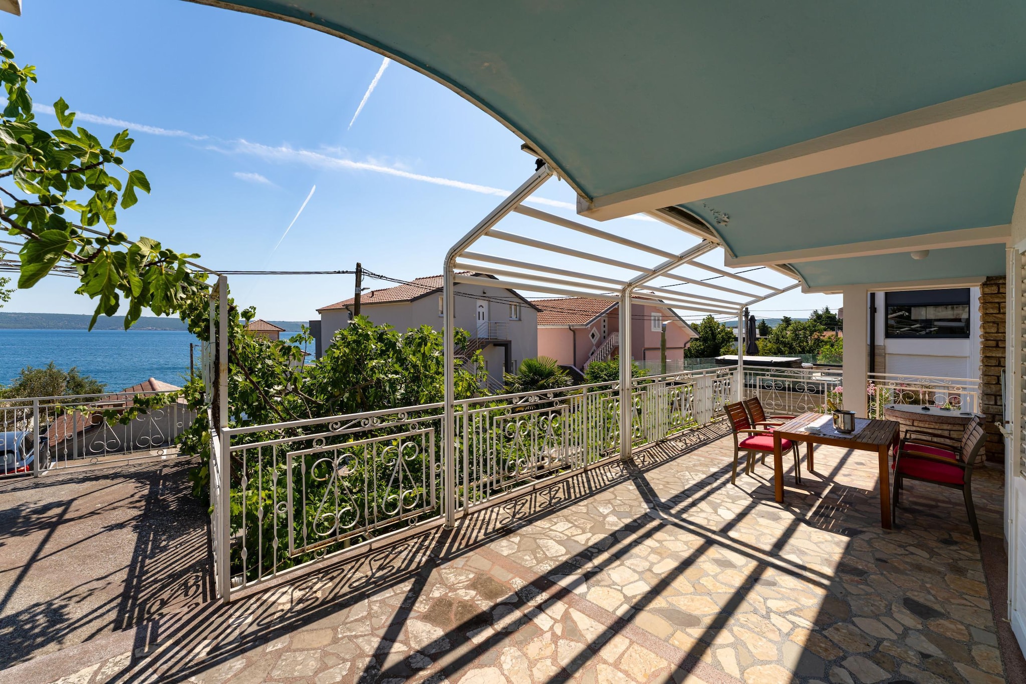 Vacation house Maslenica-Terrasse / balcon