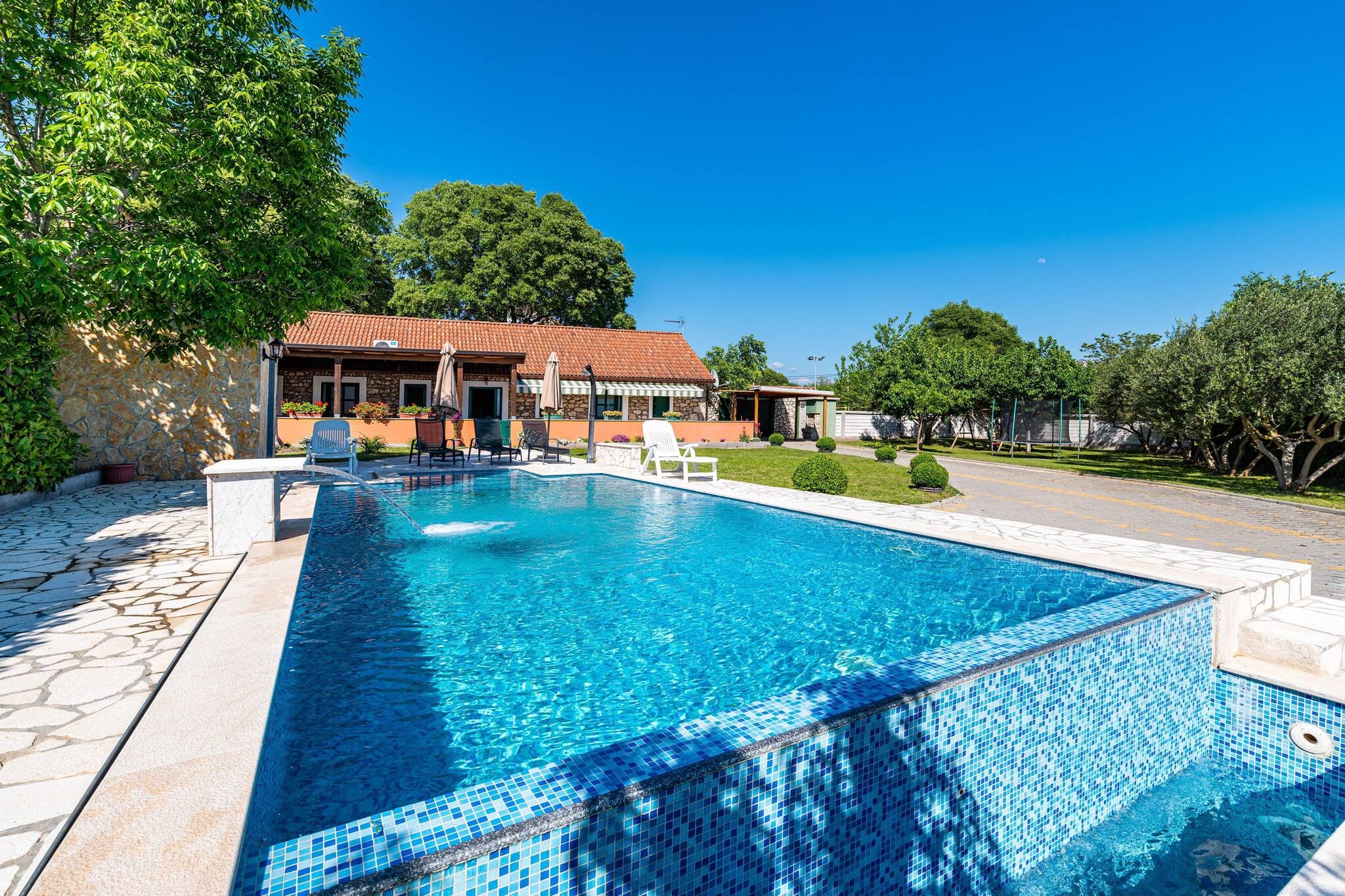 Momo´s Paradise-Niet-getagd