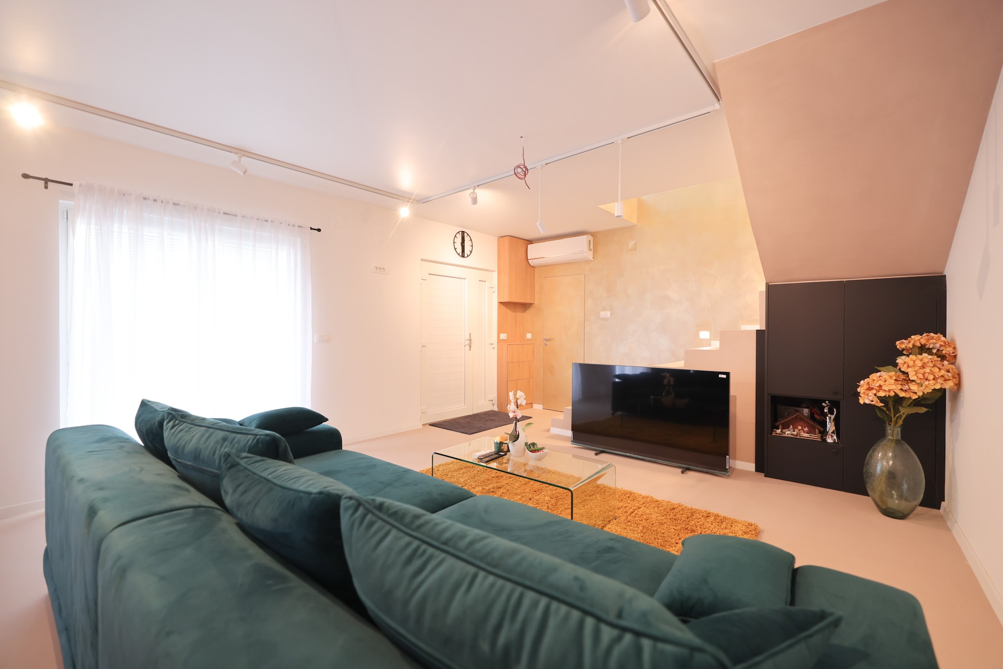 Villa Sokol with private pool-Woonkamer