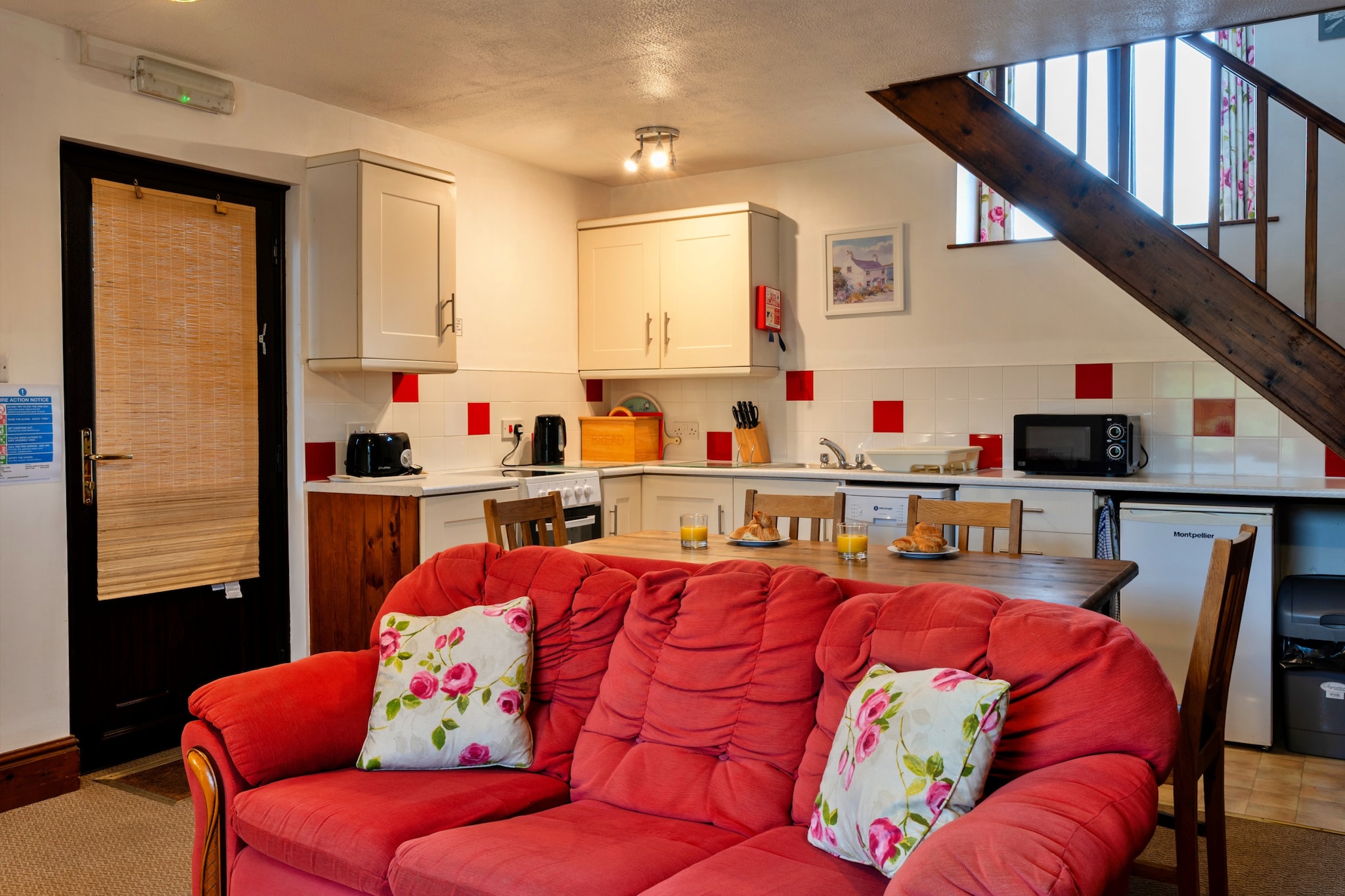 Old Nog Cottage, Stowford - Woonkamer