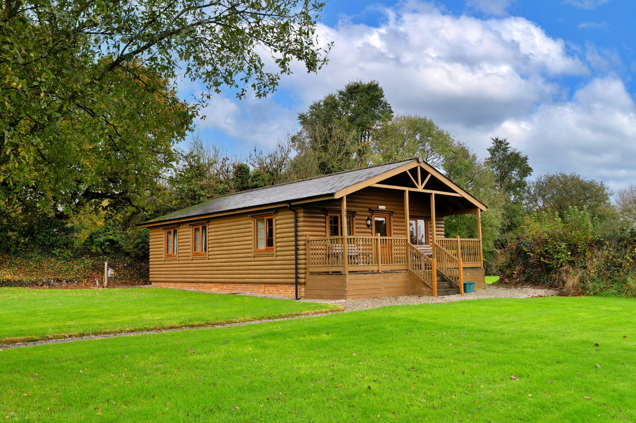 Tarka's Holt Log Cabin, Stowford