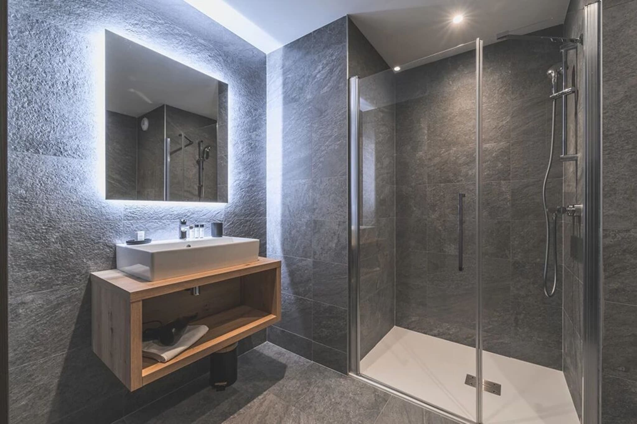 PLAN PEISEY Le Quartz A36S-Badkamer