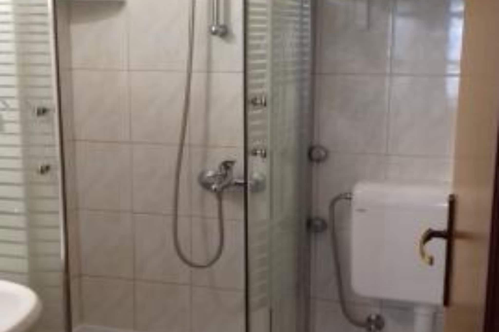 Apartments Nada - Studio Apartment (A3)-Badkamer