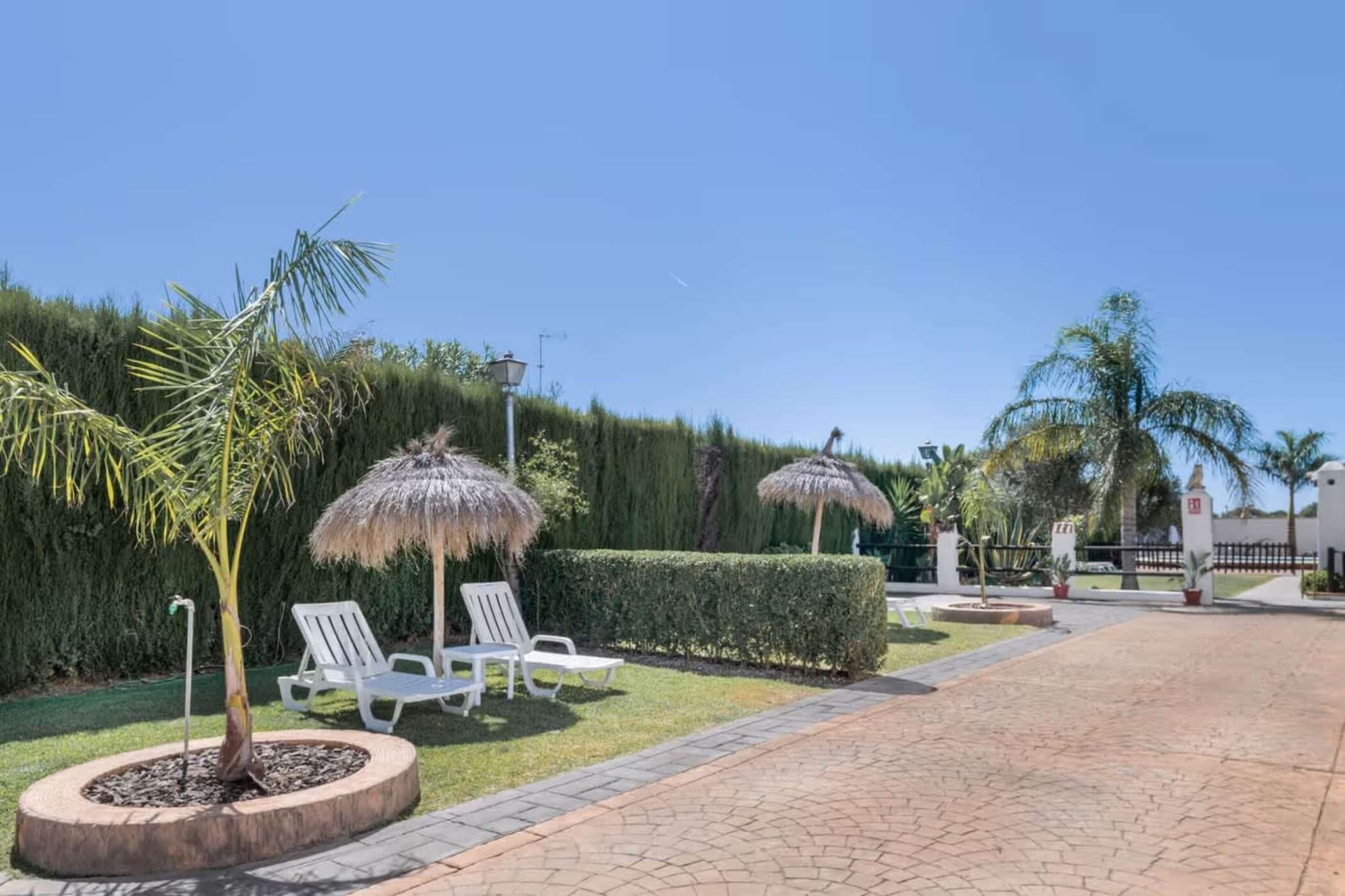 Casa Noelia-Jardins en été