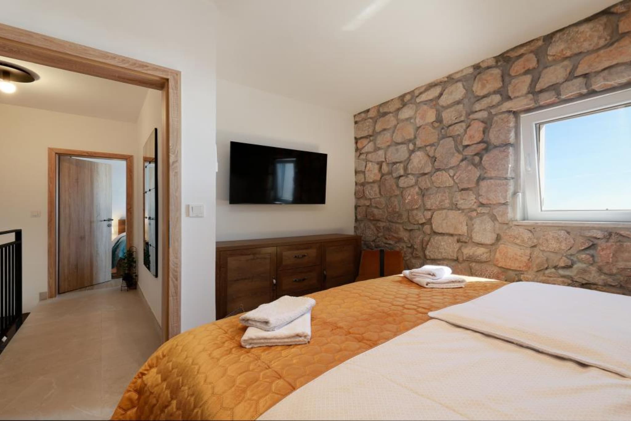 Ana’s Stone House Jurčić Kalić with the Pool