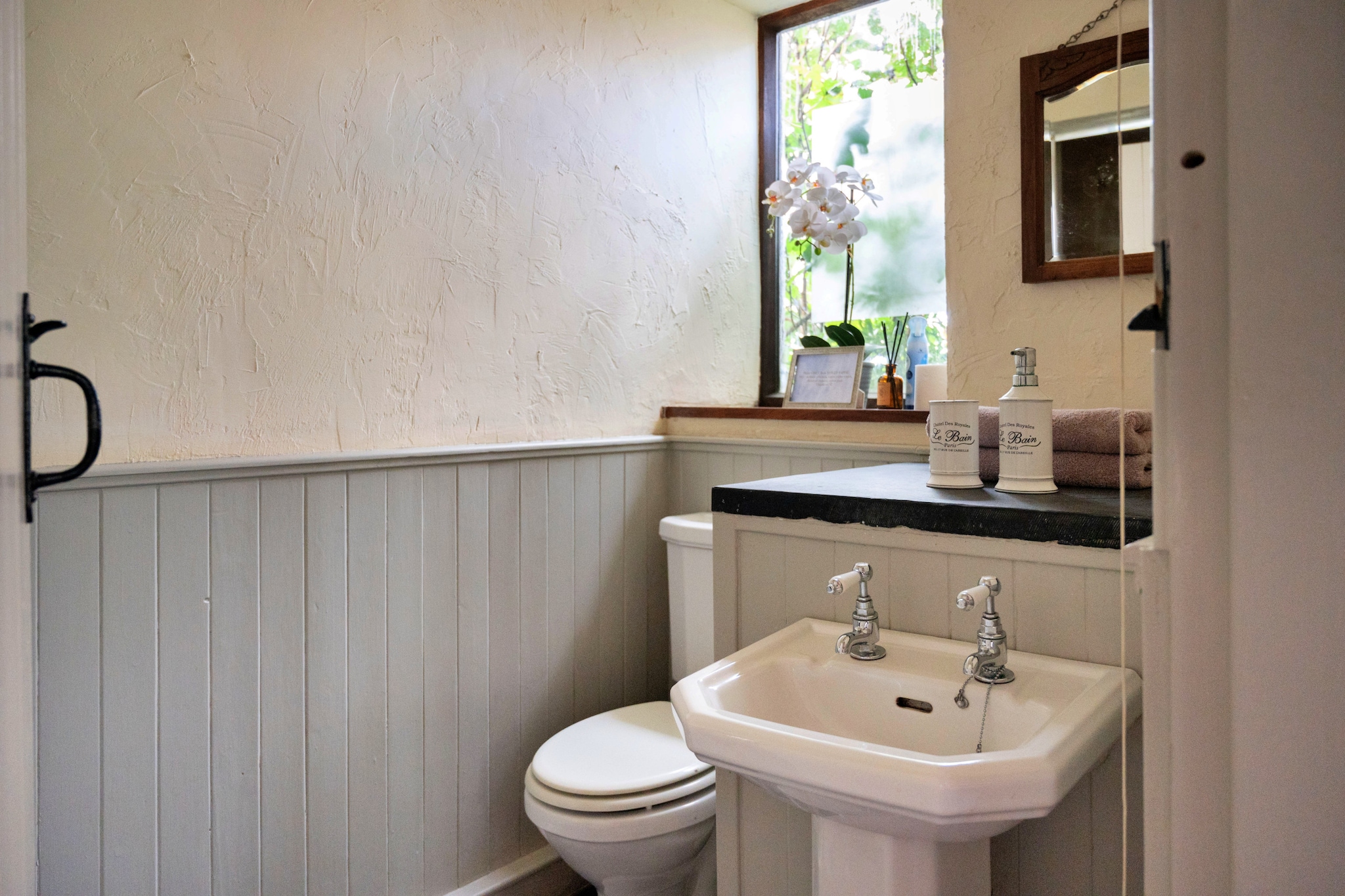 Pandy Farmhouse - Bathroom