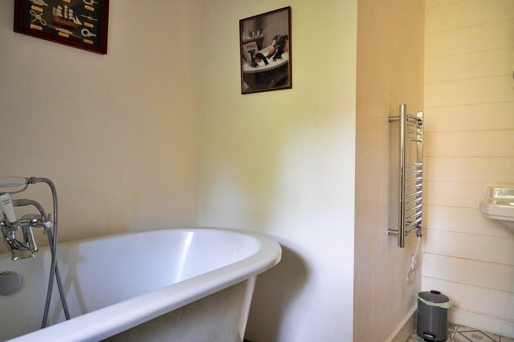 Waen Fechan - Bathroom