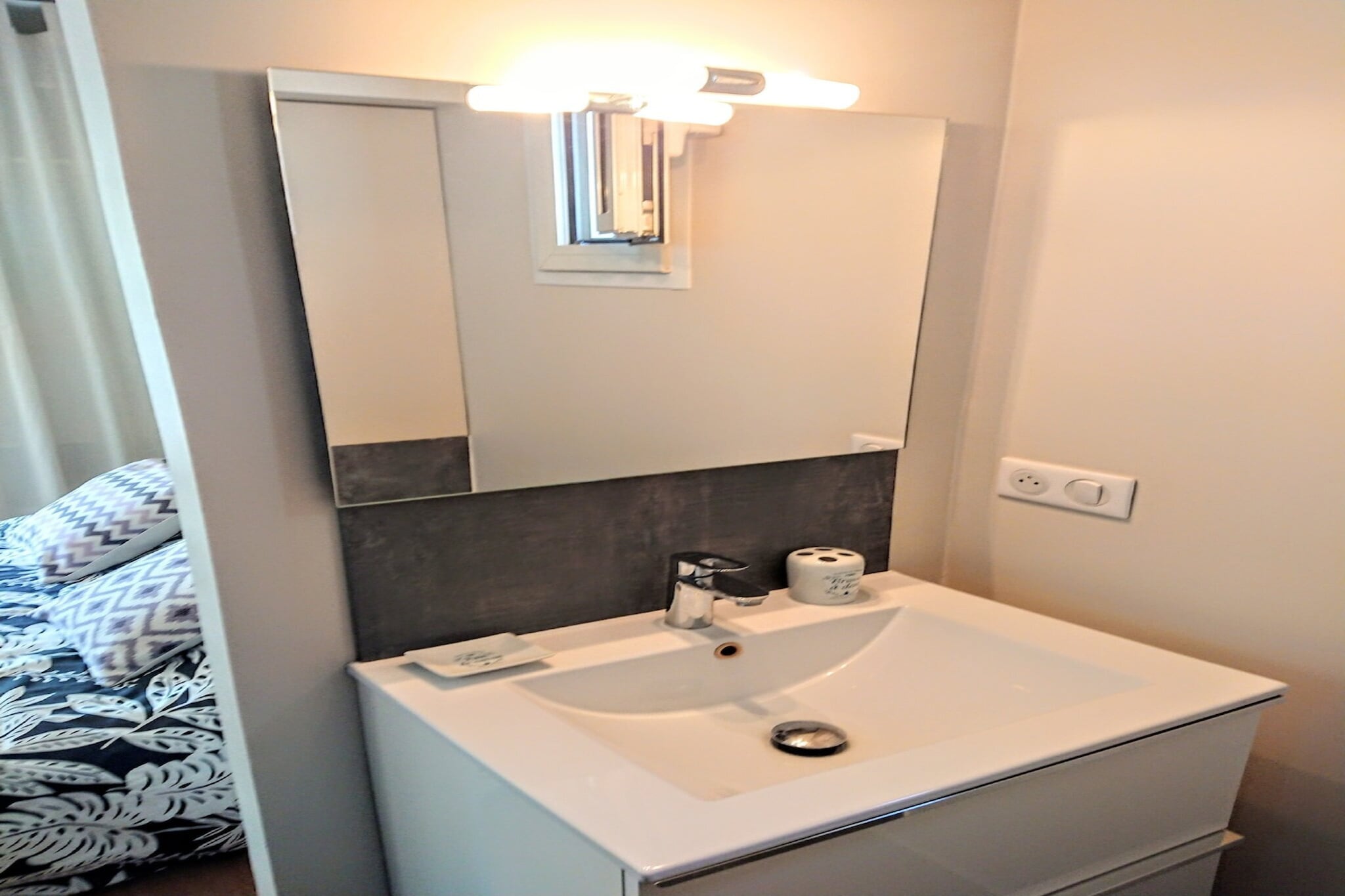 Appartement Garoupe-Bathroom