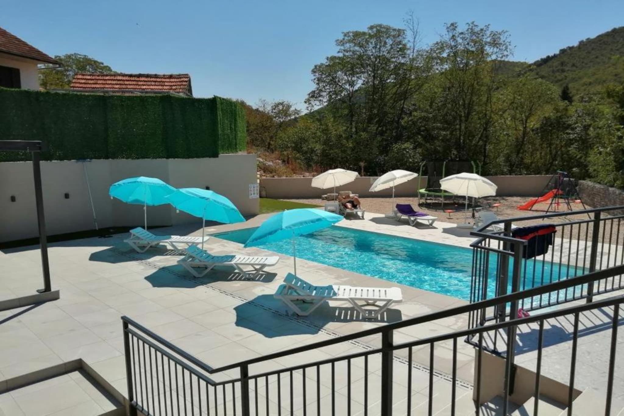 House Serenity with Pool-Swimming pool