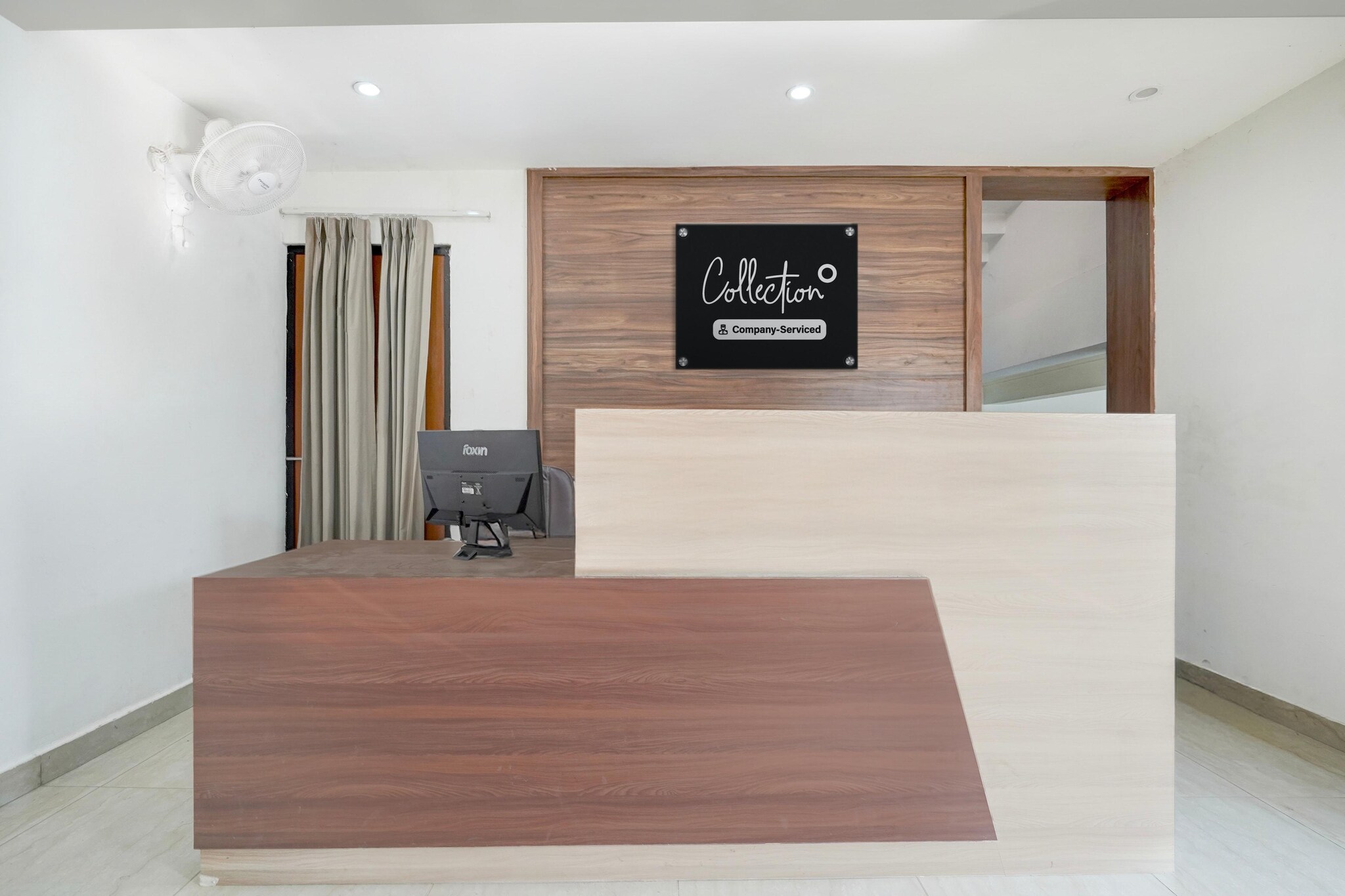 Ground floor: (bedroom(double bed, TV, seating area, electric kettle, air conditioning, telephone, Floor mattress), bathroom(bathtub or shower, shower, washbasin, toilet, Towels incl., shampoo, body soap, hot water))