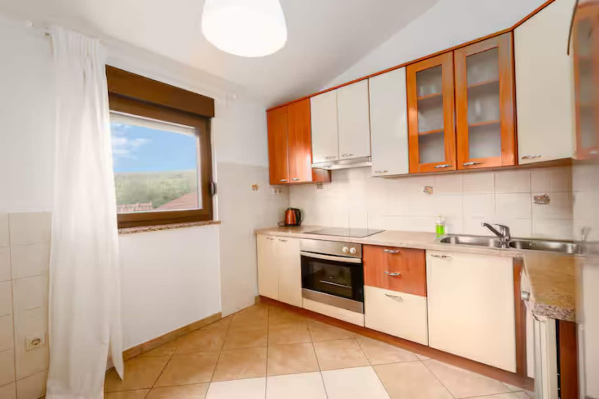 Villa Mima Pool Retreat - Five Bedroom Villa With Pool-Keuken