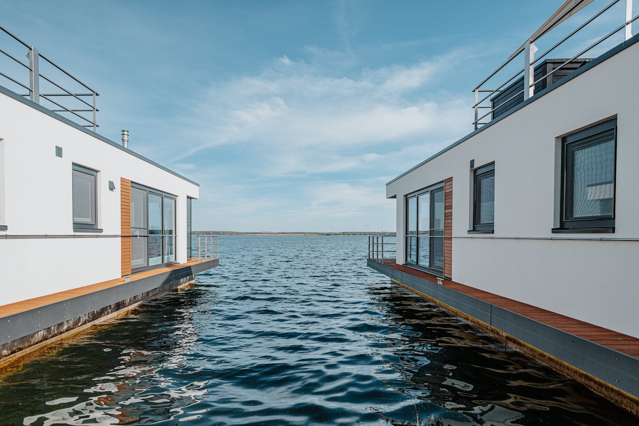 Hausboot am Gräbendorfer See-Buitenkant zomer