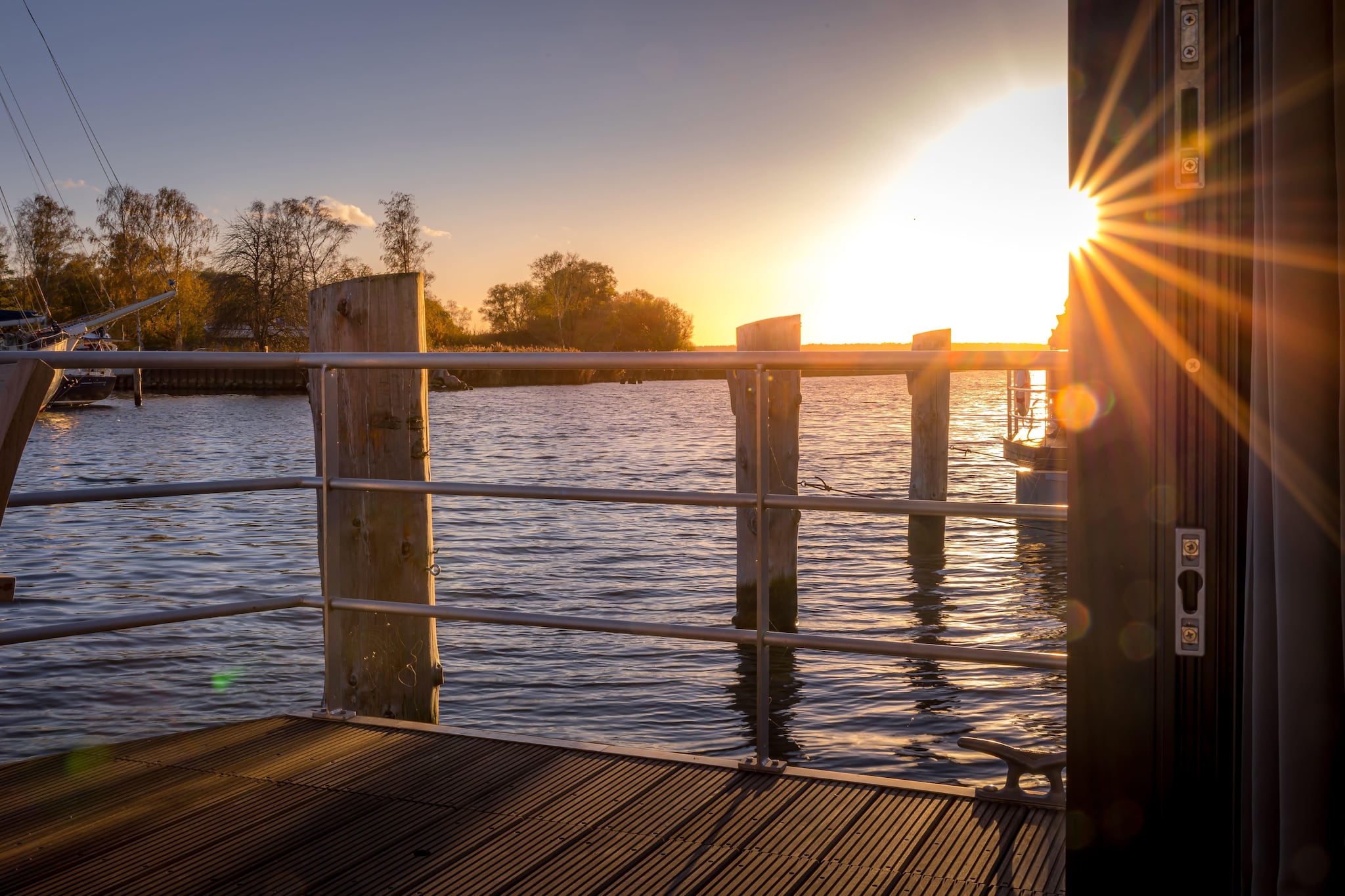 Hausboot in Peenemünde-Terrasbalkon