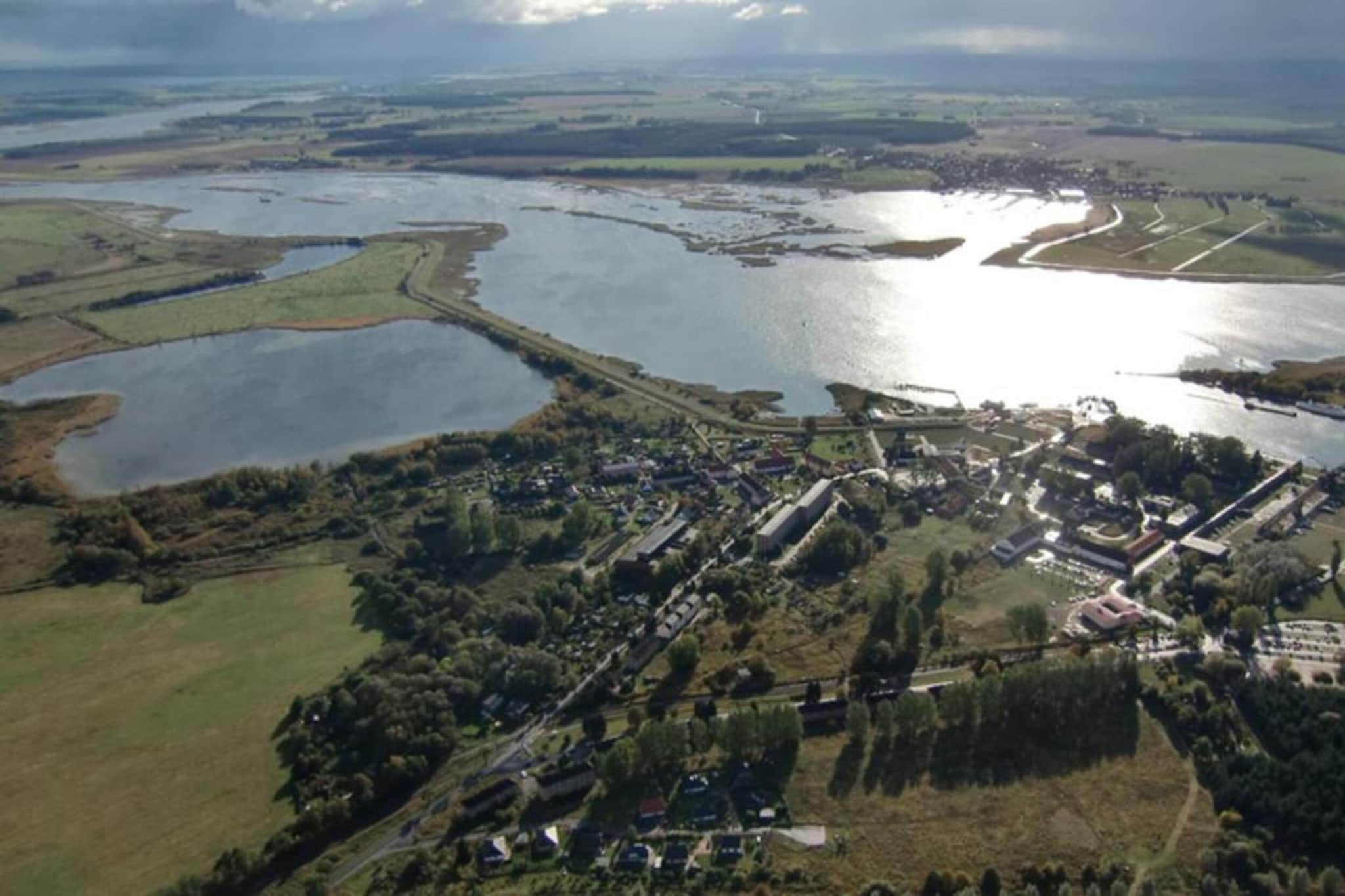 Hausboot in Peenemünde-Gebieden zomer 20km