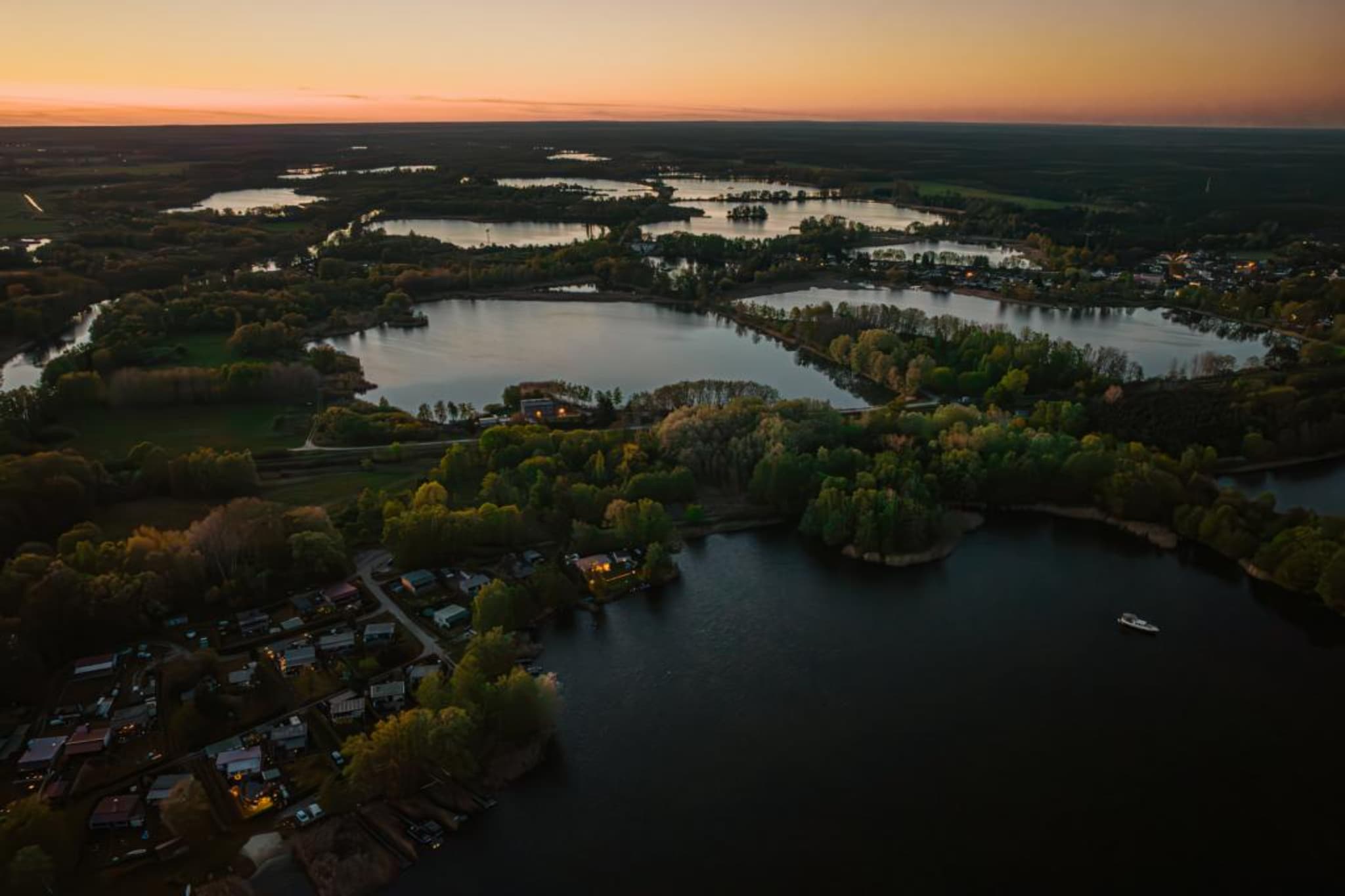 Hausboot in Zehdenick-Gebieden zomer 1km