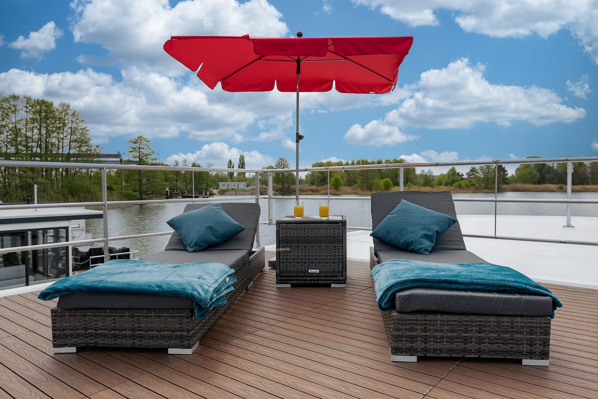 Hausboot in Zehdenick-Terrasbalkon