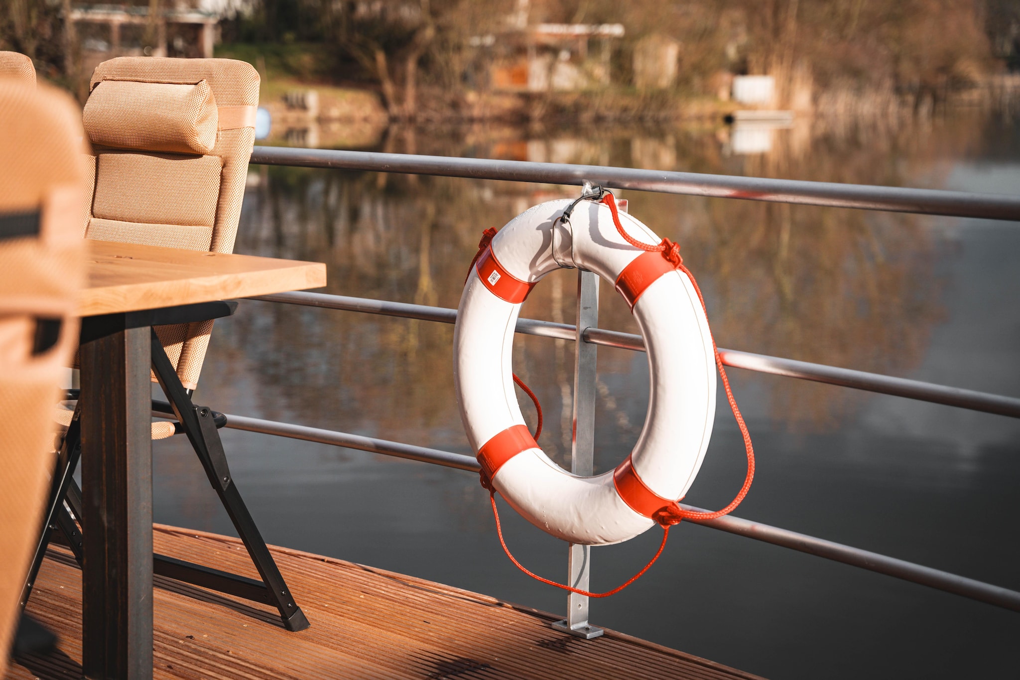 Hausboot in Höxter-Terrasbalkon