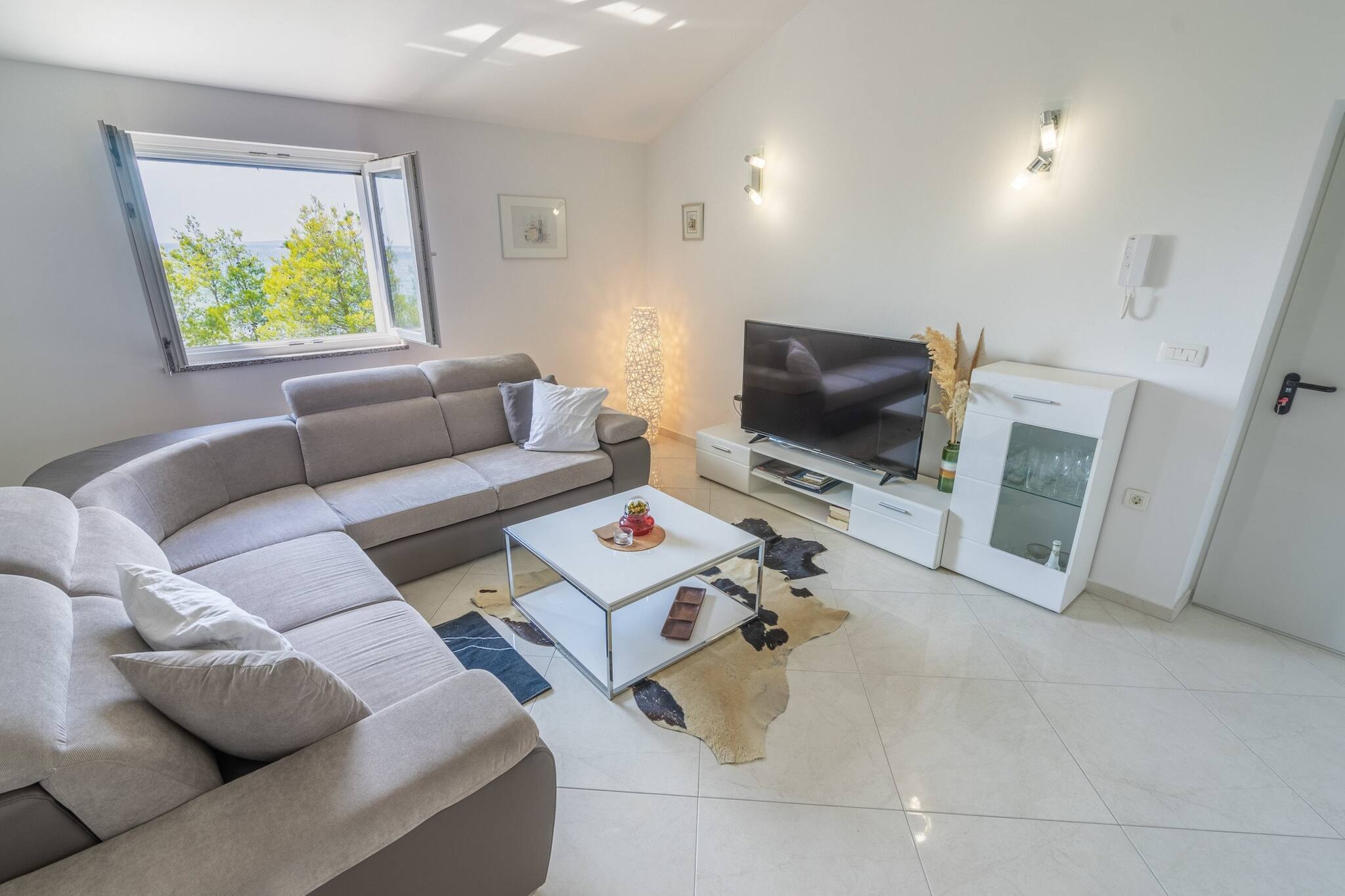 Sea view apartment Privlaka-Salon