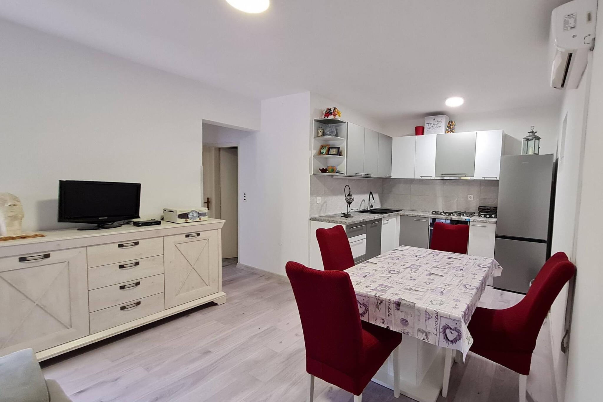 Beach house Franka-Dining room