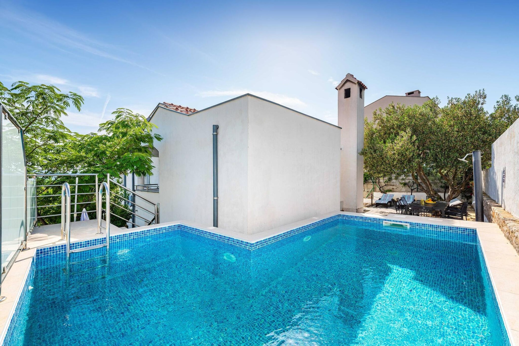 Sea view apartment Dajana-Schwimmbad