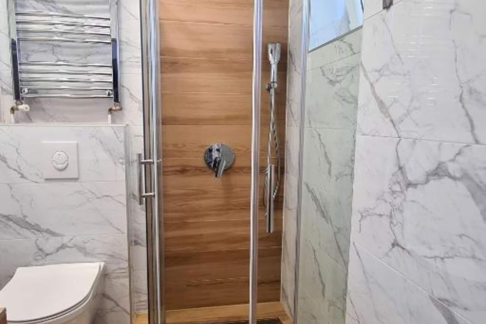 Ginko Rooms - Double or Twin Room With Private Bathroom (A5)