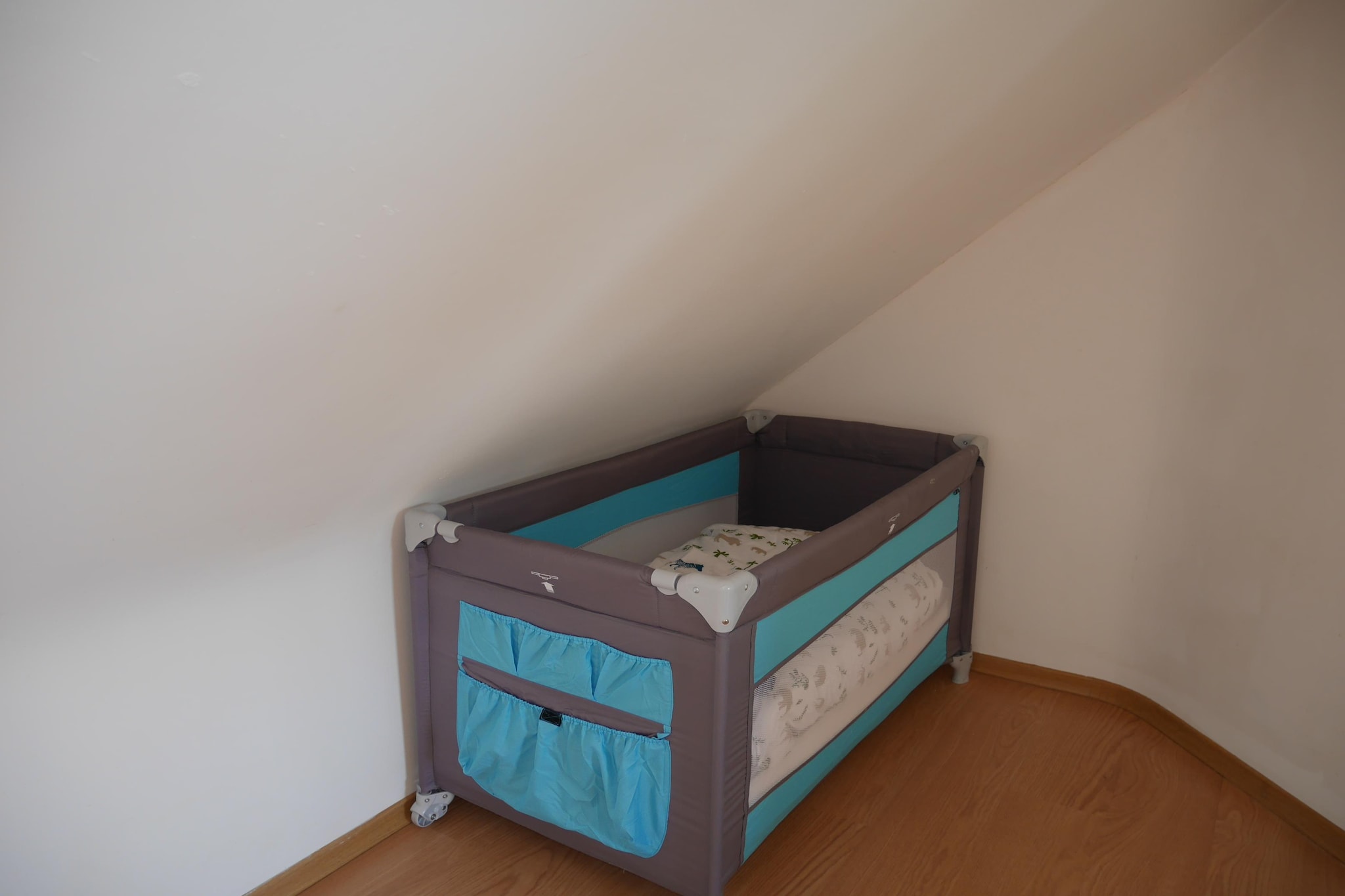 Komfortables Ferienhaus in Douarnenez-Tréboul-Slaapkamer