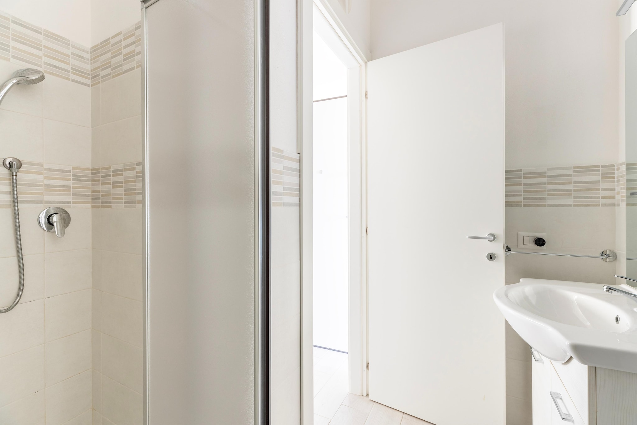 APPARTAMENTO SMERALDO 1P-Bathroom