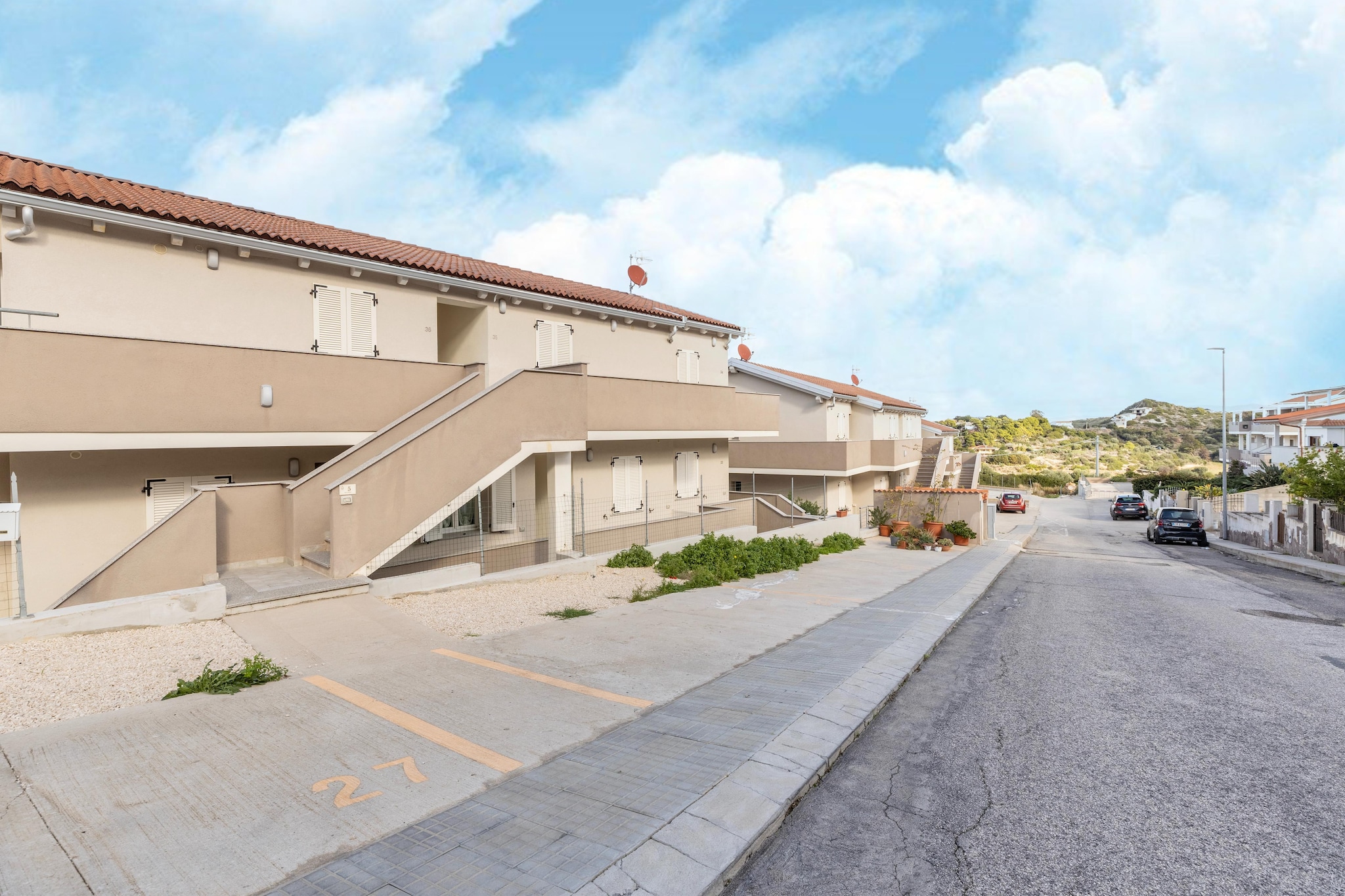 APPARTAMENTO SMERALDO 1P-Exterior in summer