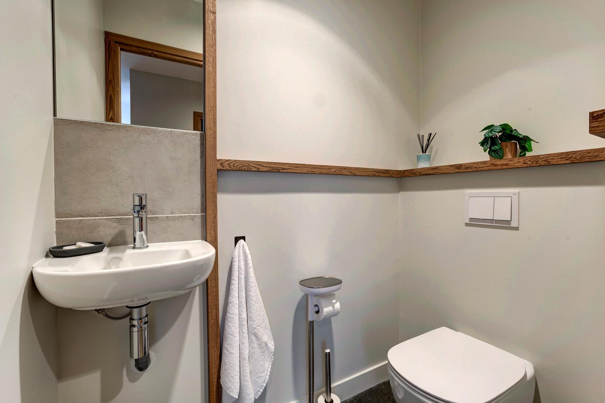 White Pearl A12-Badkamer