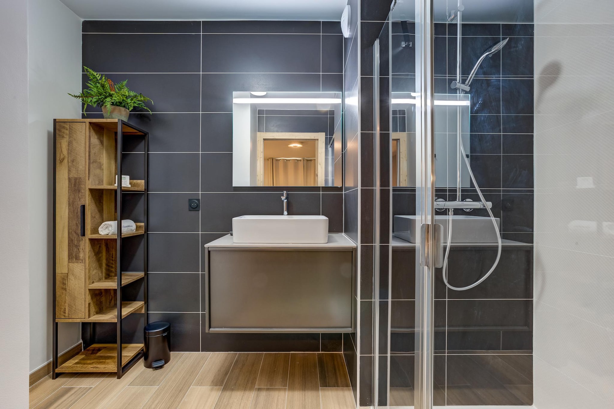 White Pearl A12-Badkamer