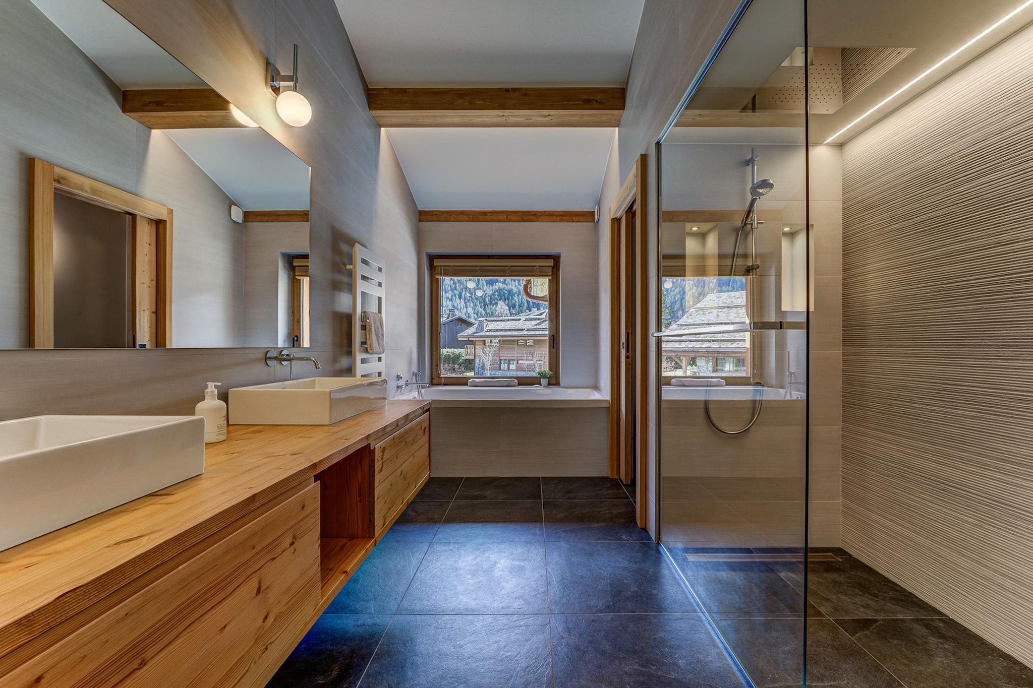 Trois Soeurs-Salle de bain