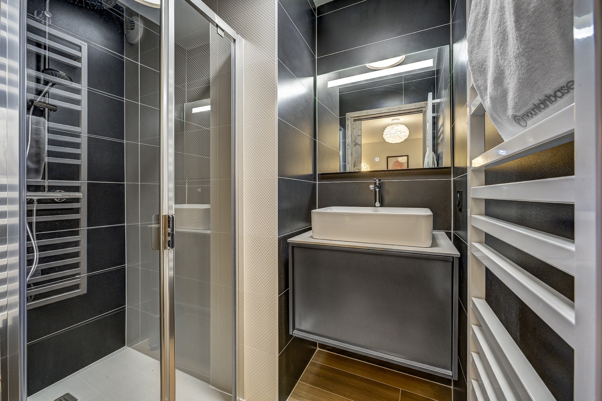 White Pearl A21-Badkamer