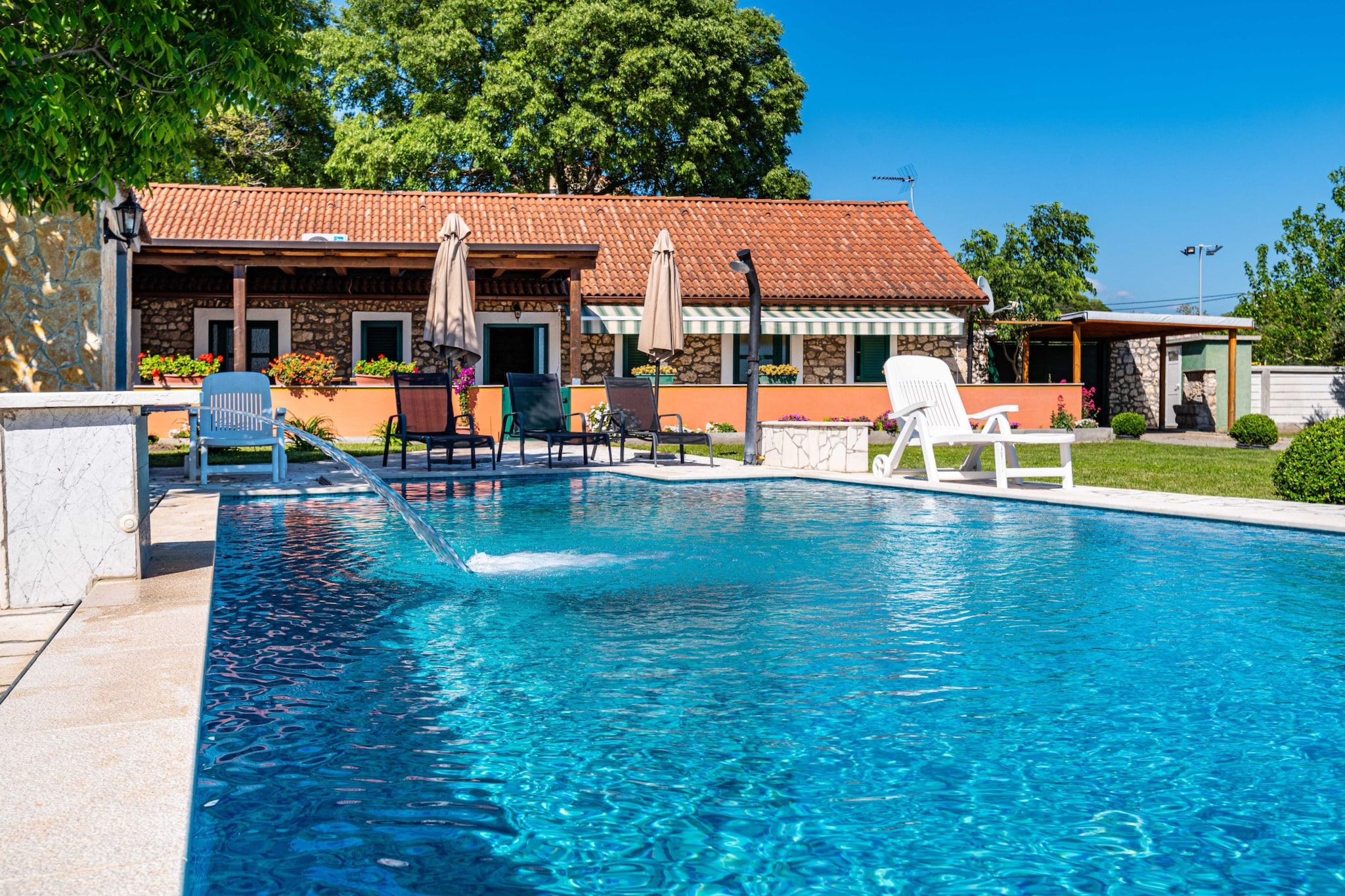 Authentic stone house Momo-Piscine