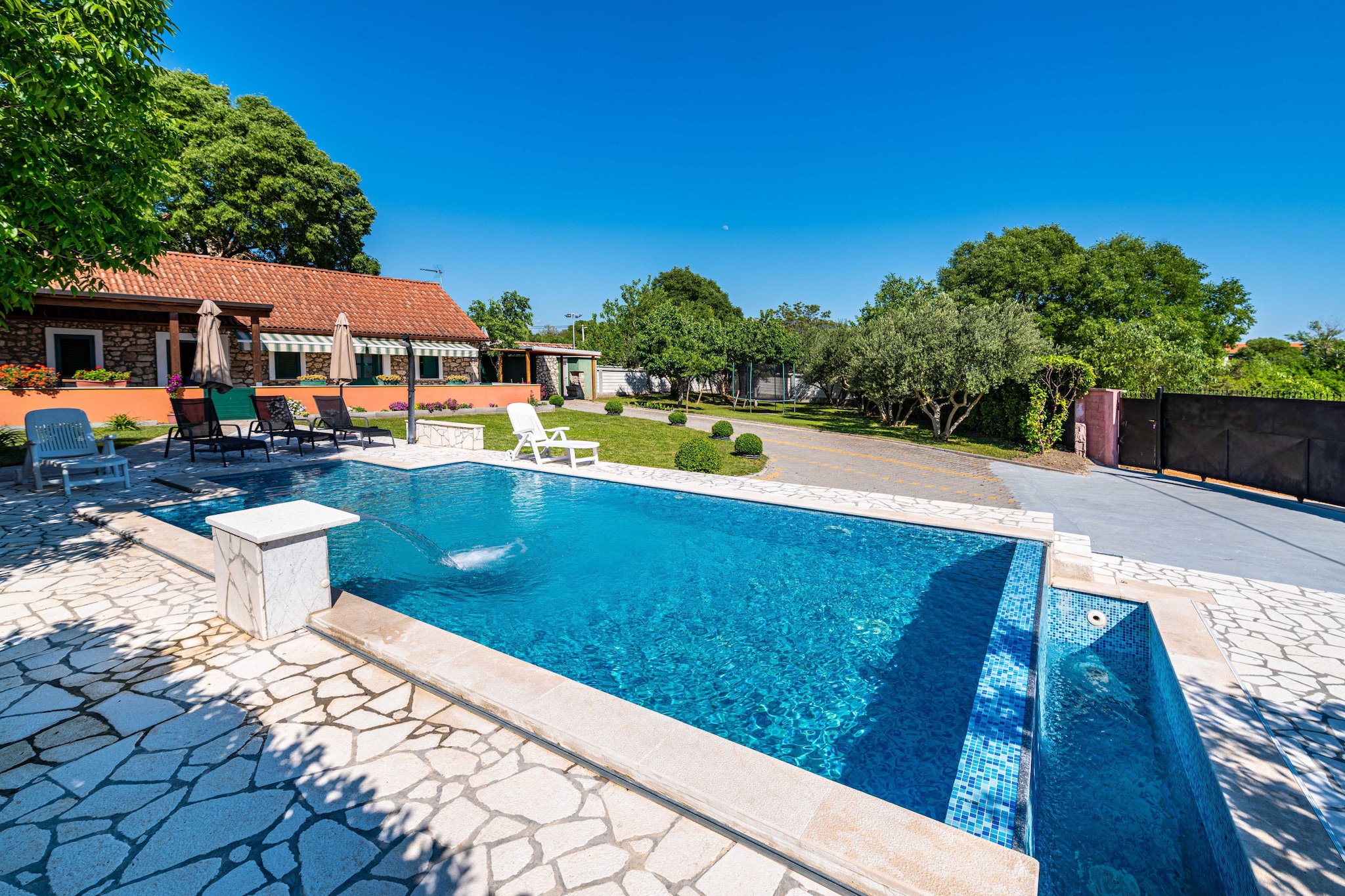 Authentic stone house Momo-Piscine