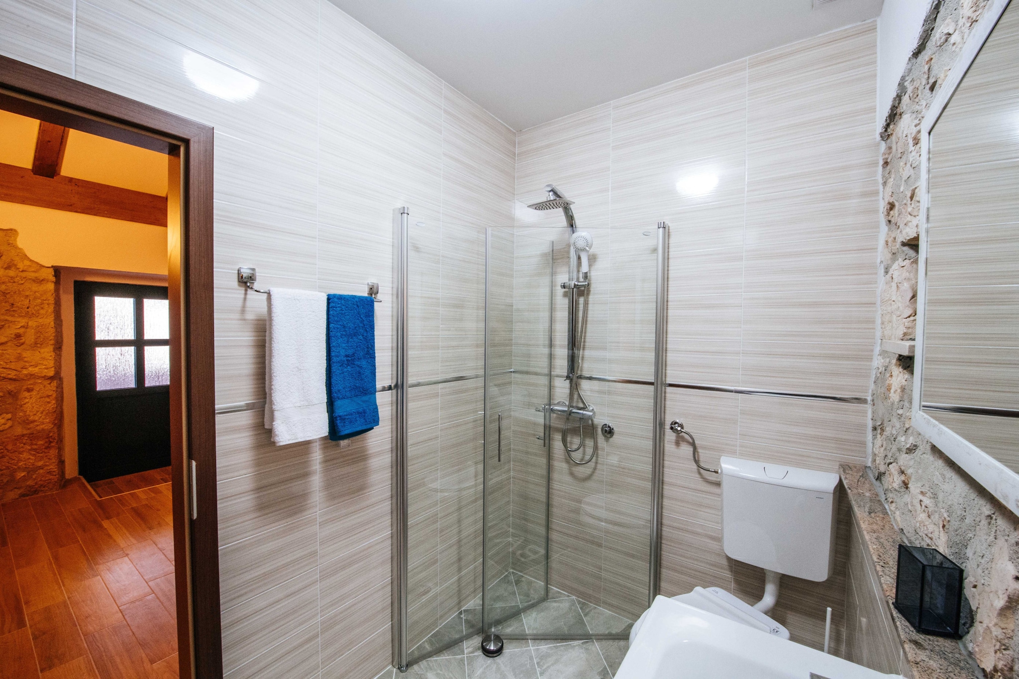 Authentic stone house Momo-Salle de bain