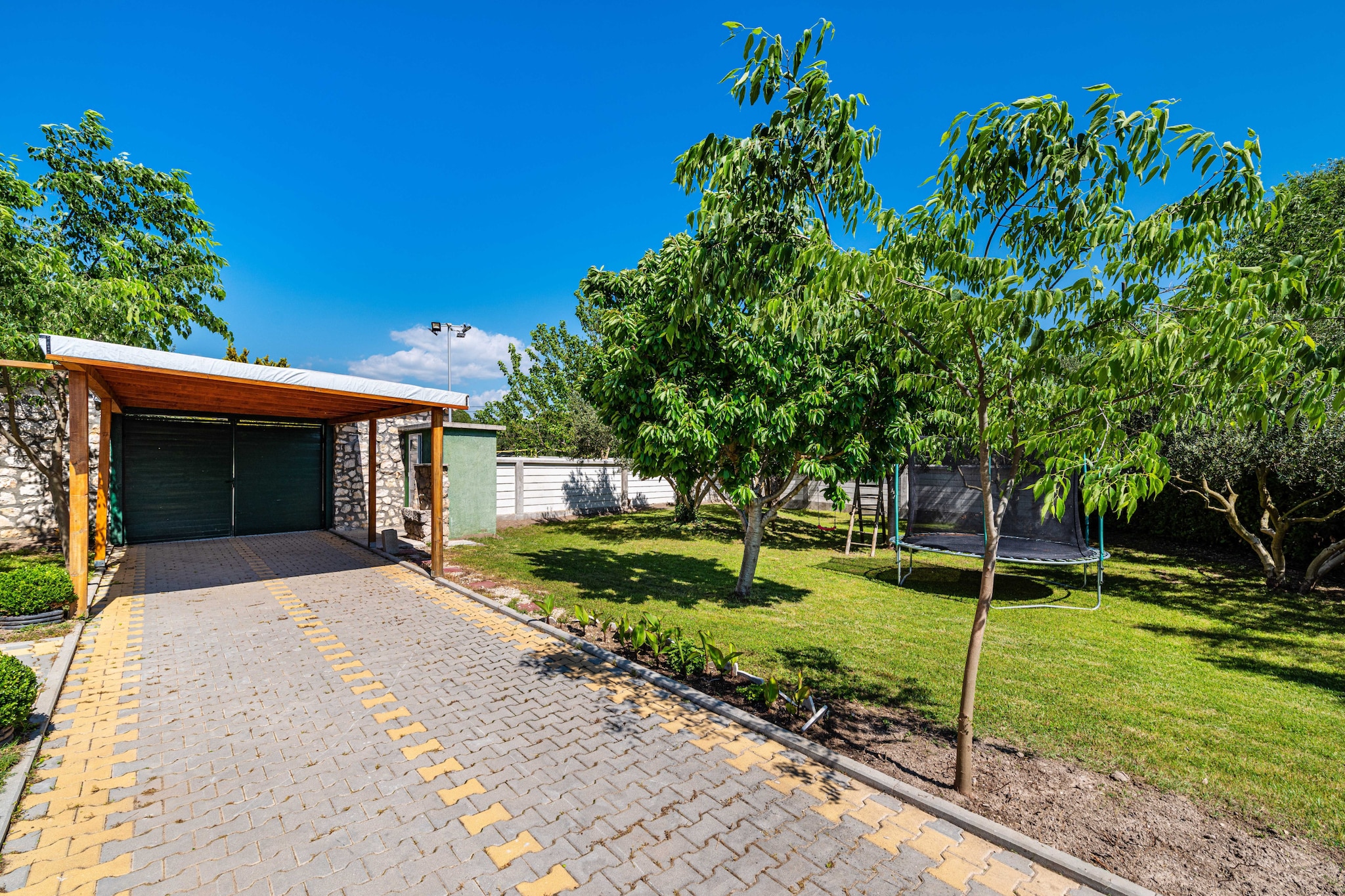 Authentic stone house Momo-équipements