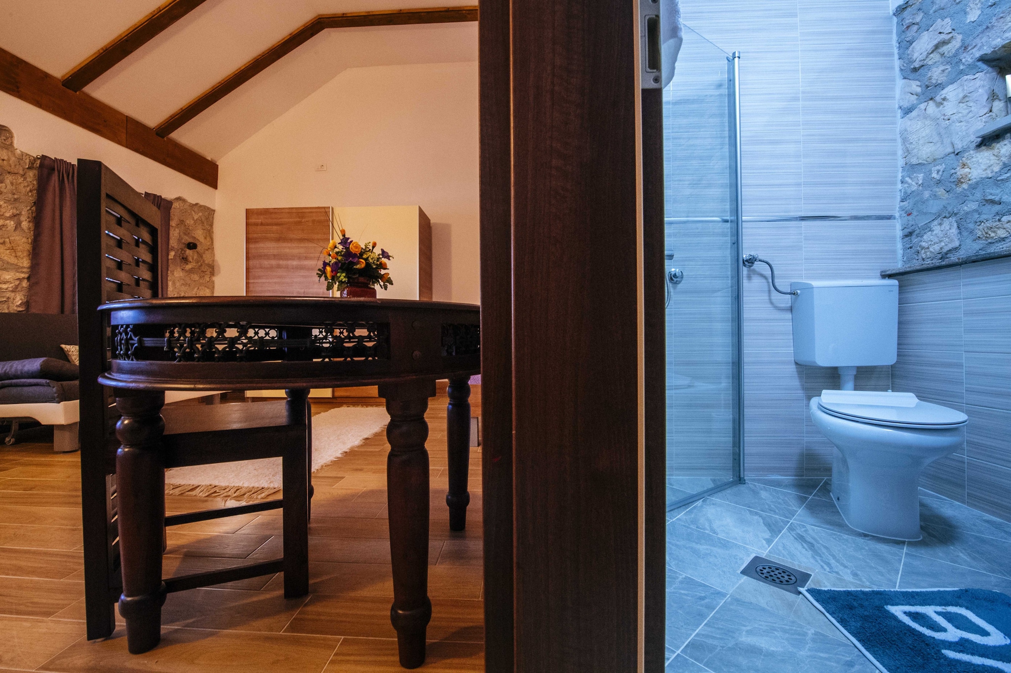 Authentic stone house Momo-Salle de bain