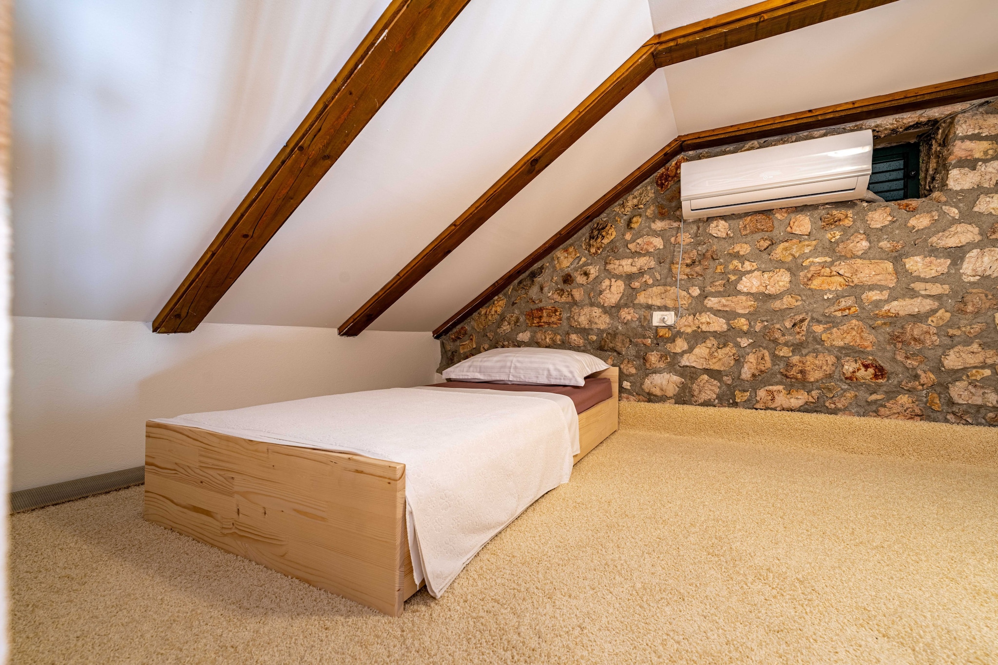 Authentic stone house Momo-Chambre