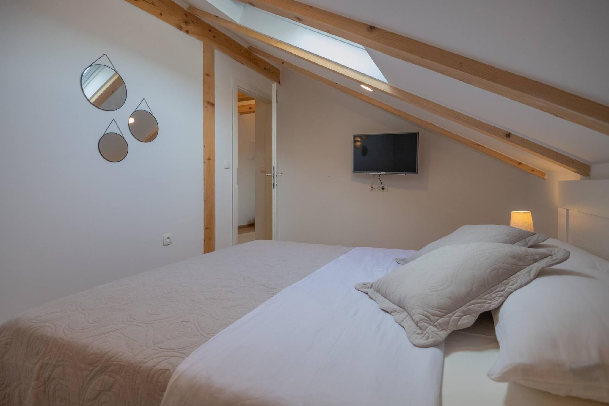 Luxury Villa Prolozac-Schlafzimmer