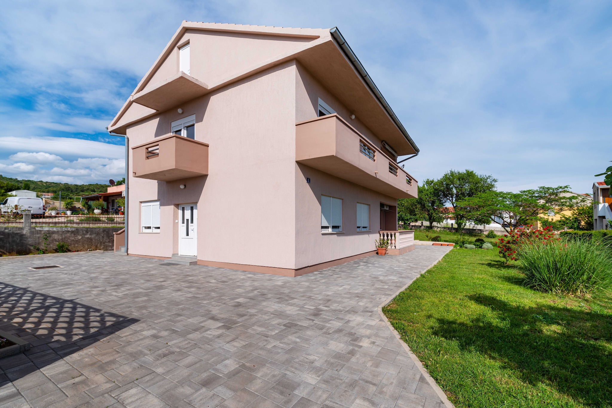 Sea view apartment Nika-Außenbereich Sommer