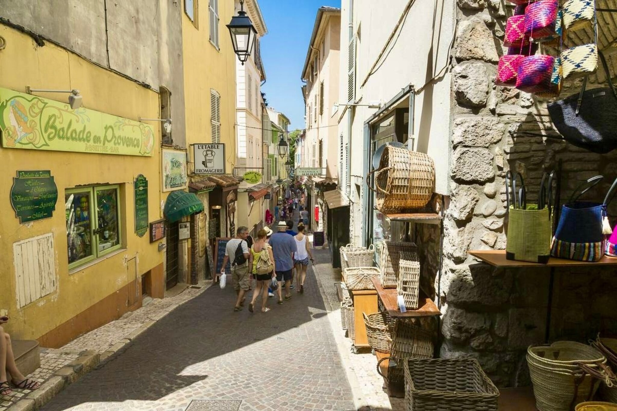 Appartement rénové – centre ville Antibes-Areas within 1km in summer