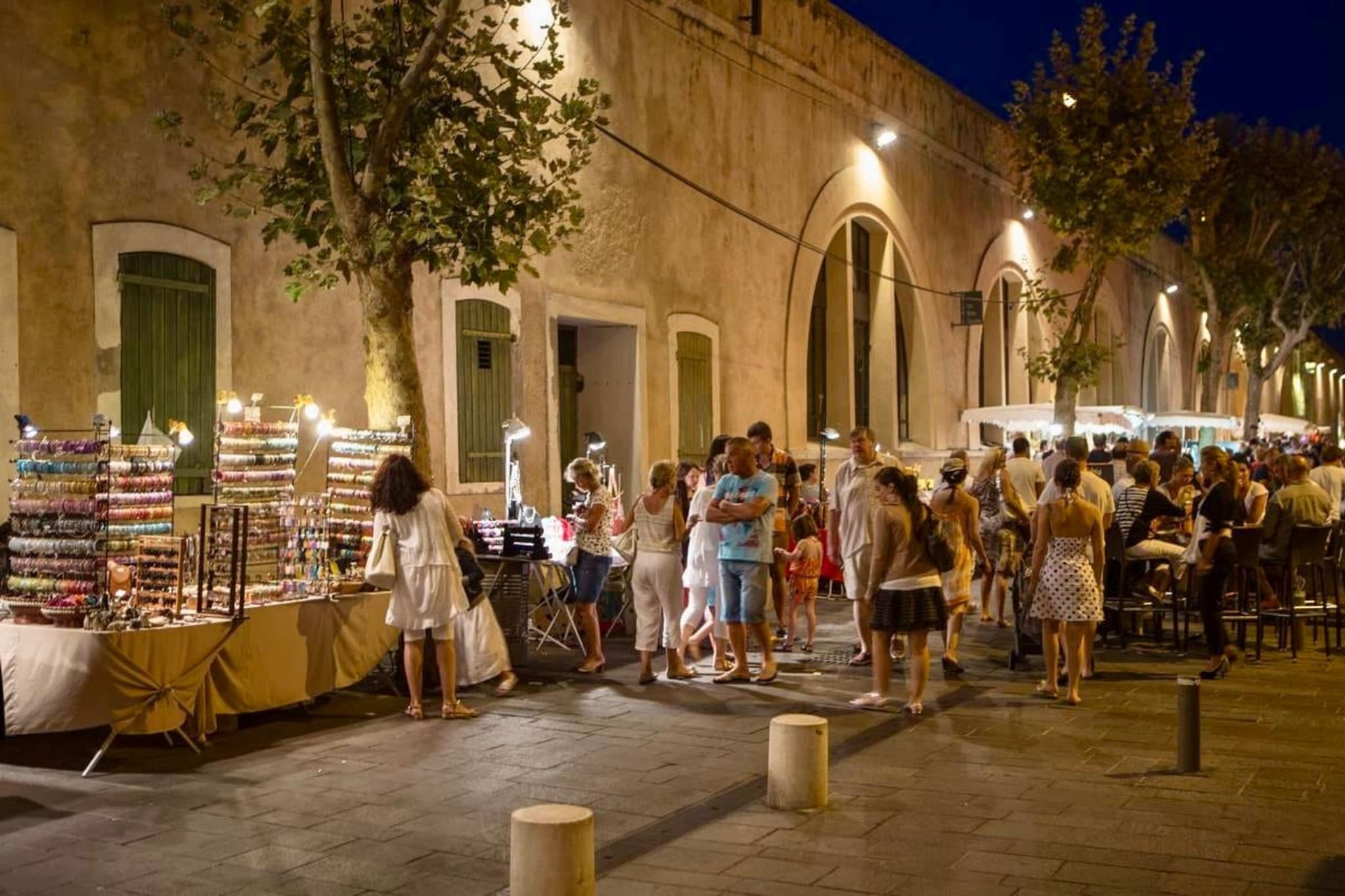 Appartement rénové – centre ville Antibes-Areas within 5km in summer