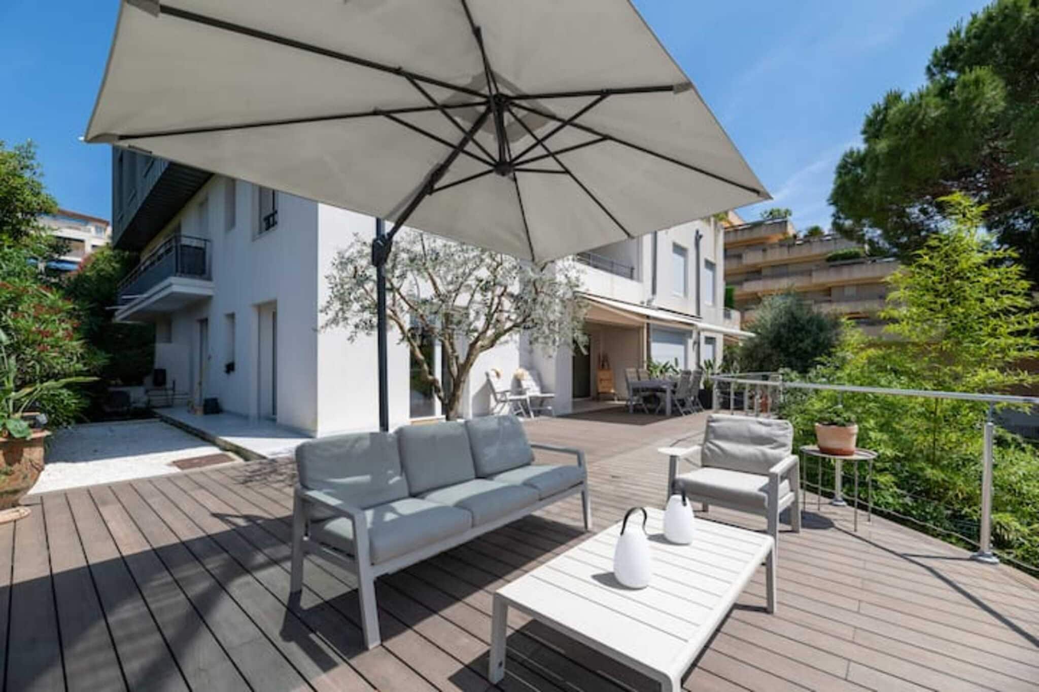 Appartement Au Cœur de Juan-les-Pins-Terrace balcony
