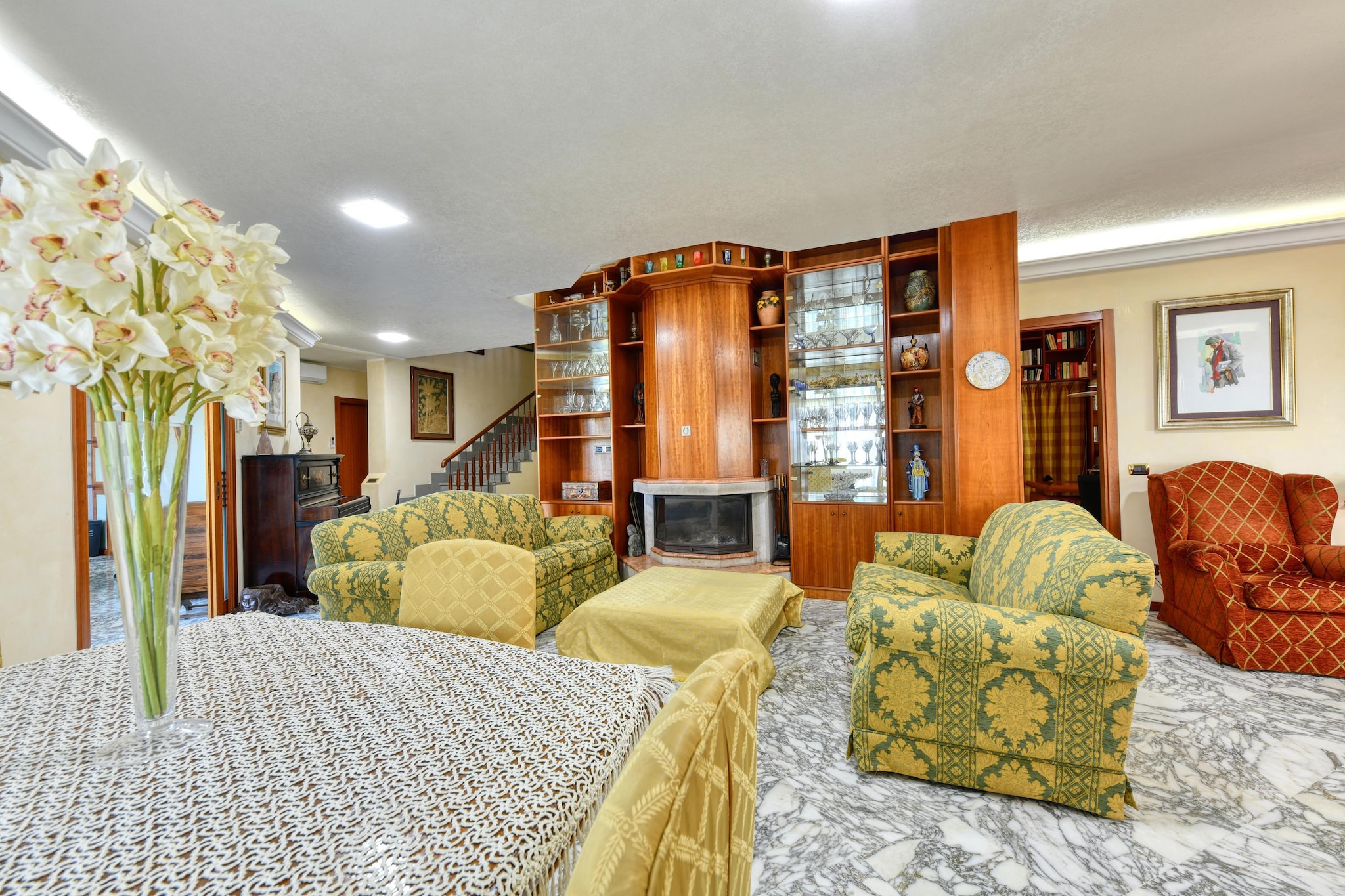 Villa Vella mit Privatpool-Esszimmer