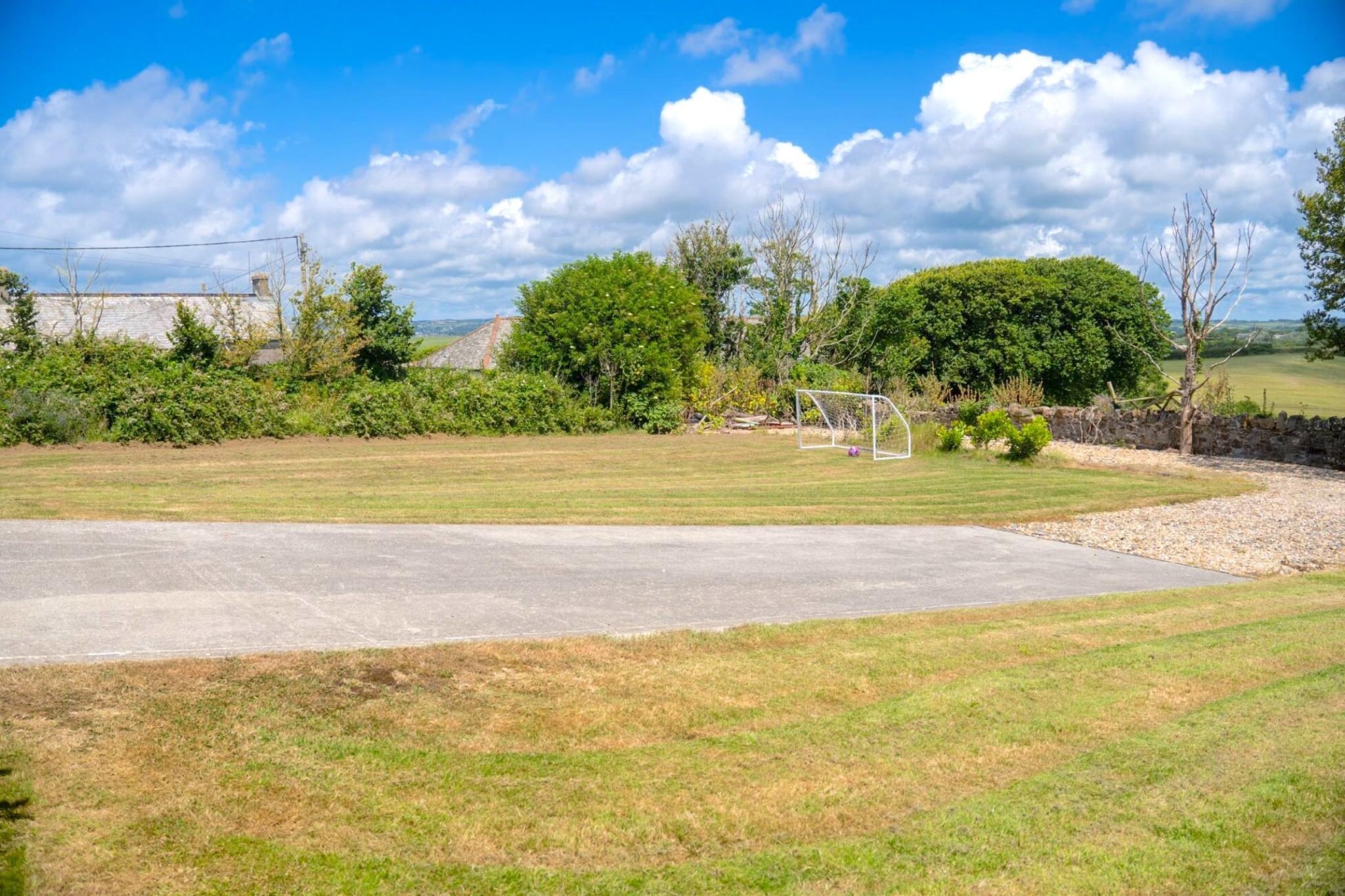 Fields Barn - Areas within 5km in summer