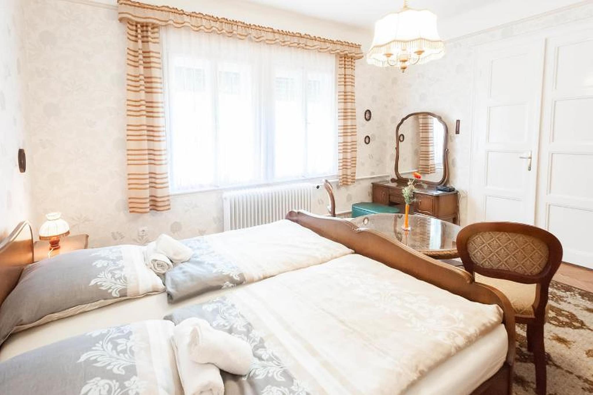Ferienhaus in Budapest mit großem Garten-Bedroom