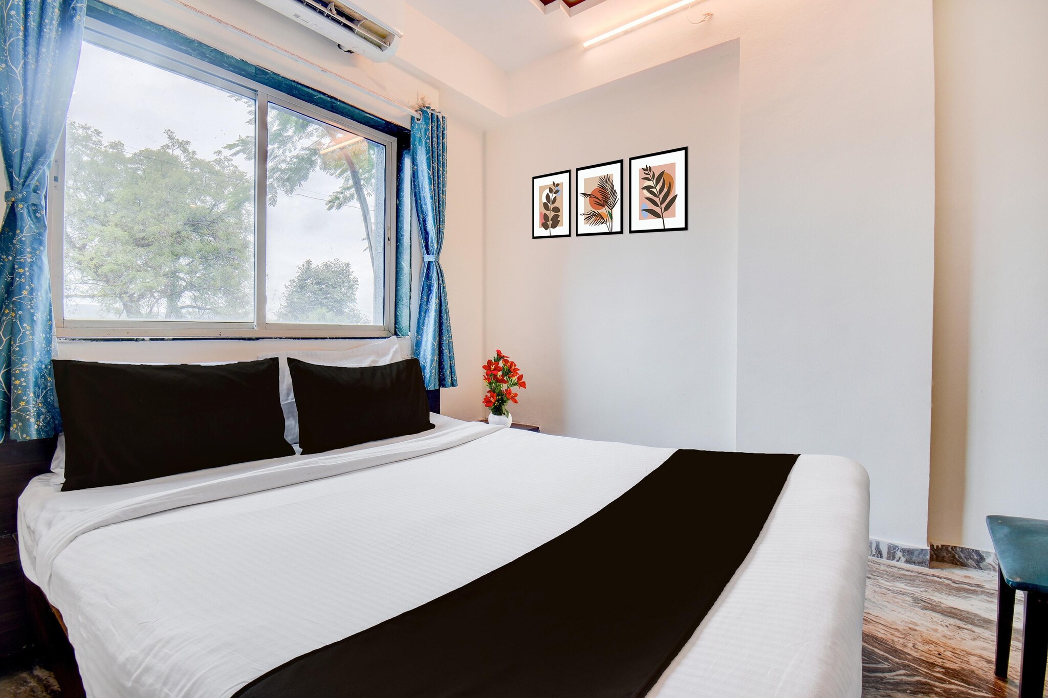 omfortable Accommodations: Hotel O Khadakwasla Lakeview Formerly Gokul Lodge in Pune offers family rooms with air-conditioning, private bathrooms, work desks, and seating areas. Each room includes free toiletries, bath or shower, TV, and wardrobe.
Dining Experience: The family-friendly restaurant serves Indian cuisine in a welcoming ambience. Guests can enjoy meals in a relaxed setting, enhancing their overall dining experience.
Essential Facilities: The hotel provides free WiFi, a 24-hour front desk, daily housekeeping service, room service, and luggage storage. Additional amenities include air-conditioning, private bathrooms, work desks, and seating areas.
Location and Access: Located 77 km from Dr. Babasaheb Ambedkar International Airport, the hotel offers easy access to local attractions.
Unmarried couples are warmly welcome at this property.
Guests with local ID proof are warmly welcome.
Apologies, but we are currently unable to host foreign nationals at this property.
Early Check-In Policy: A full day’s room rate will be charged for check-ins before 6:00 AM. Complimentary early check-in is available between 6:00 AM and 10:00 AM, subject to room availability.
Check-in is only available to guests aged 18 and above. Please provide a government-issued ID to confirm your age.