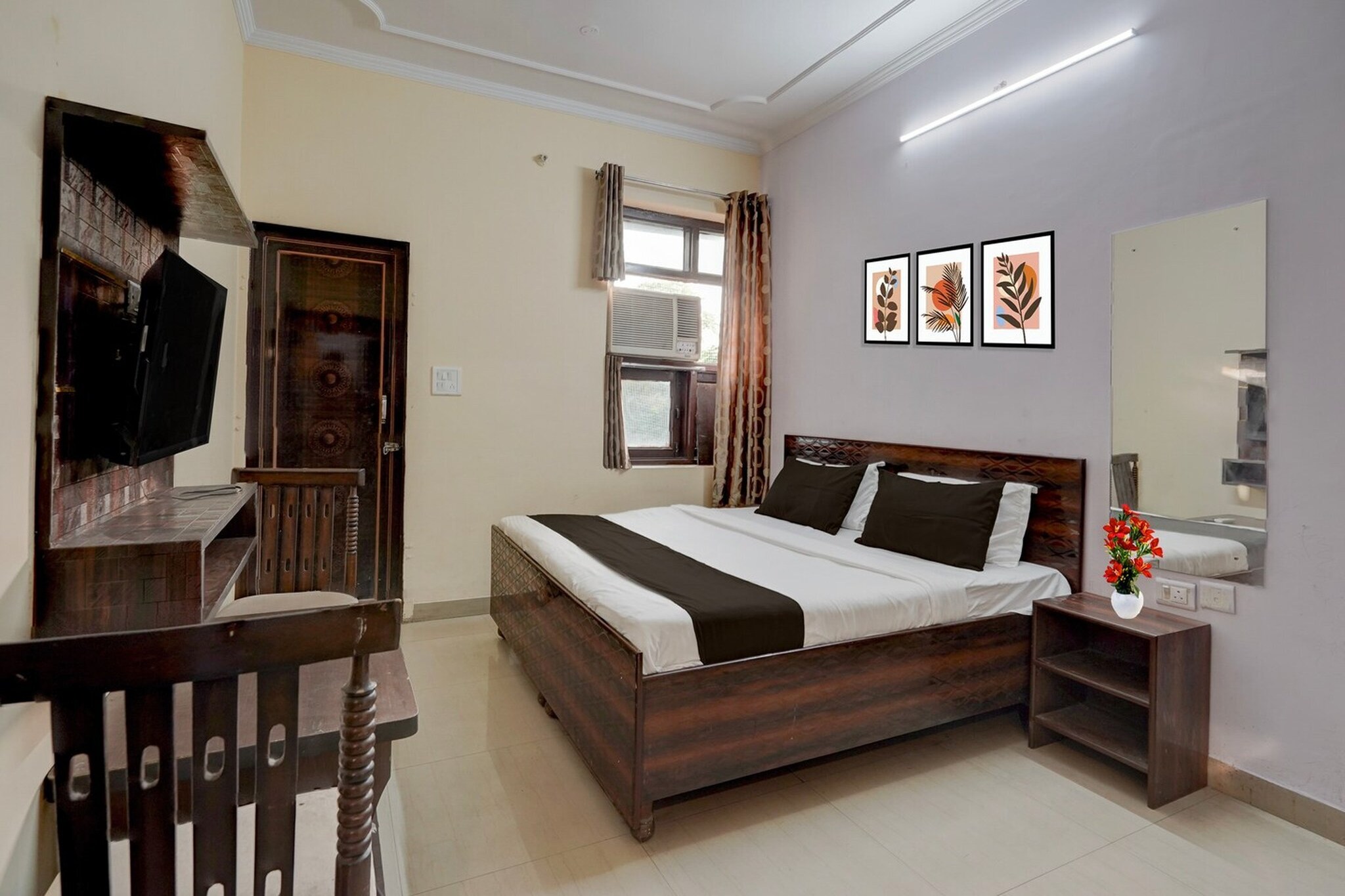 Hotel O Jagatpura Central Railway Station